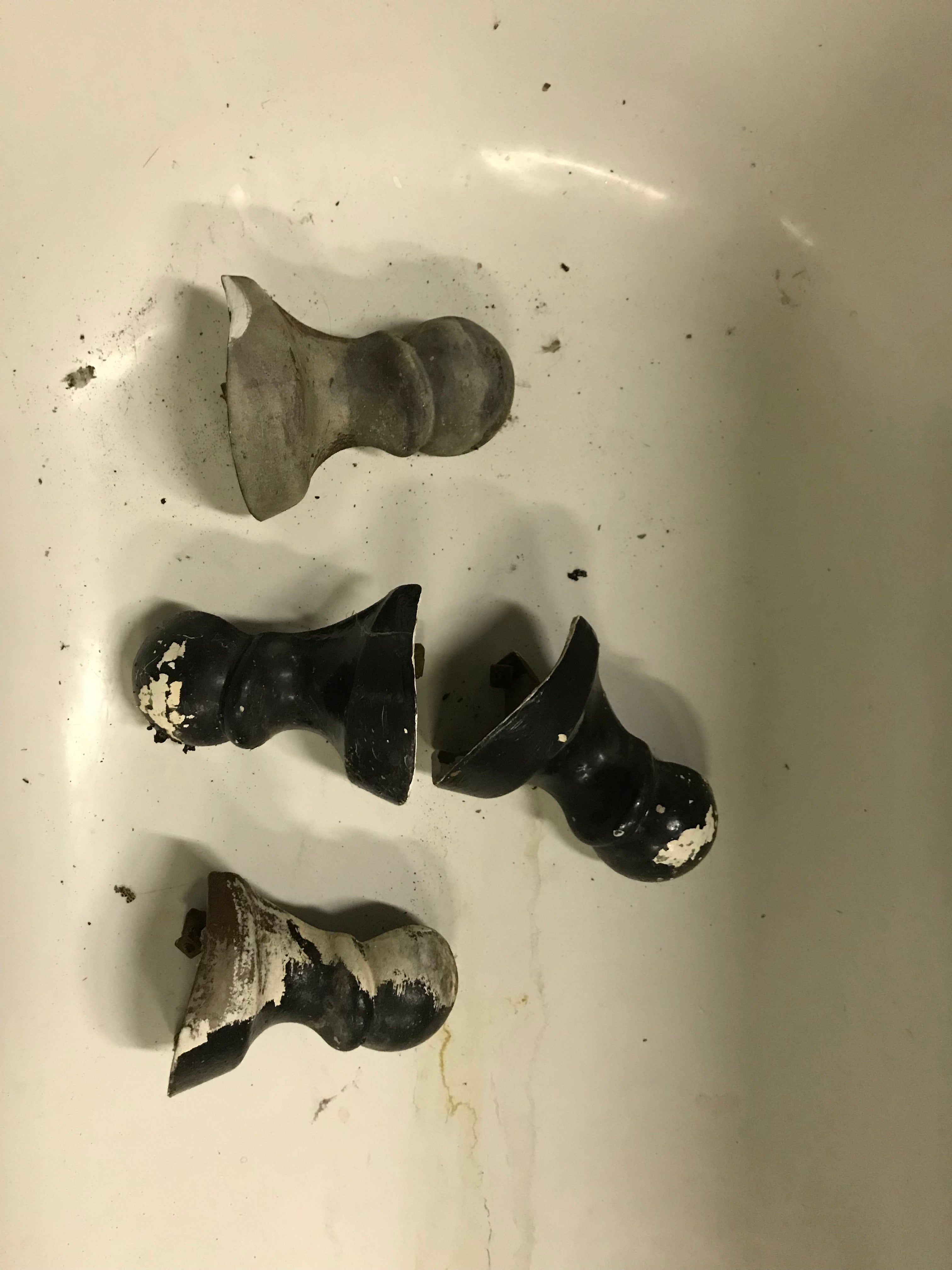 Cast Iron Claw Foot Bath Tub