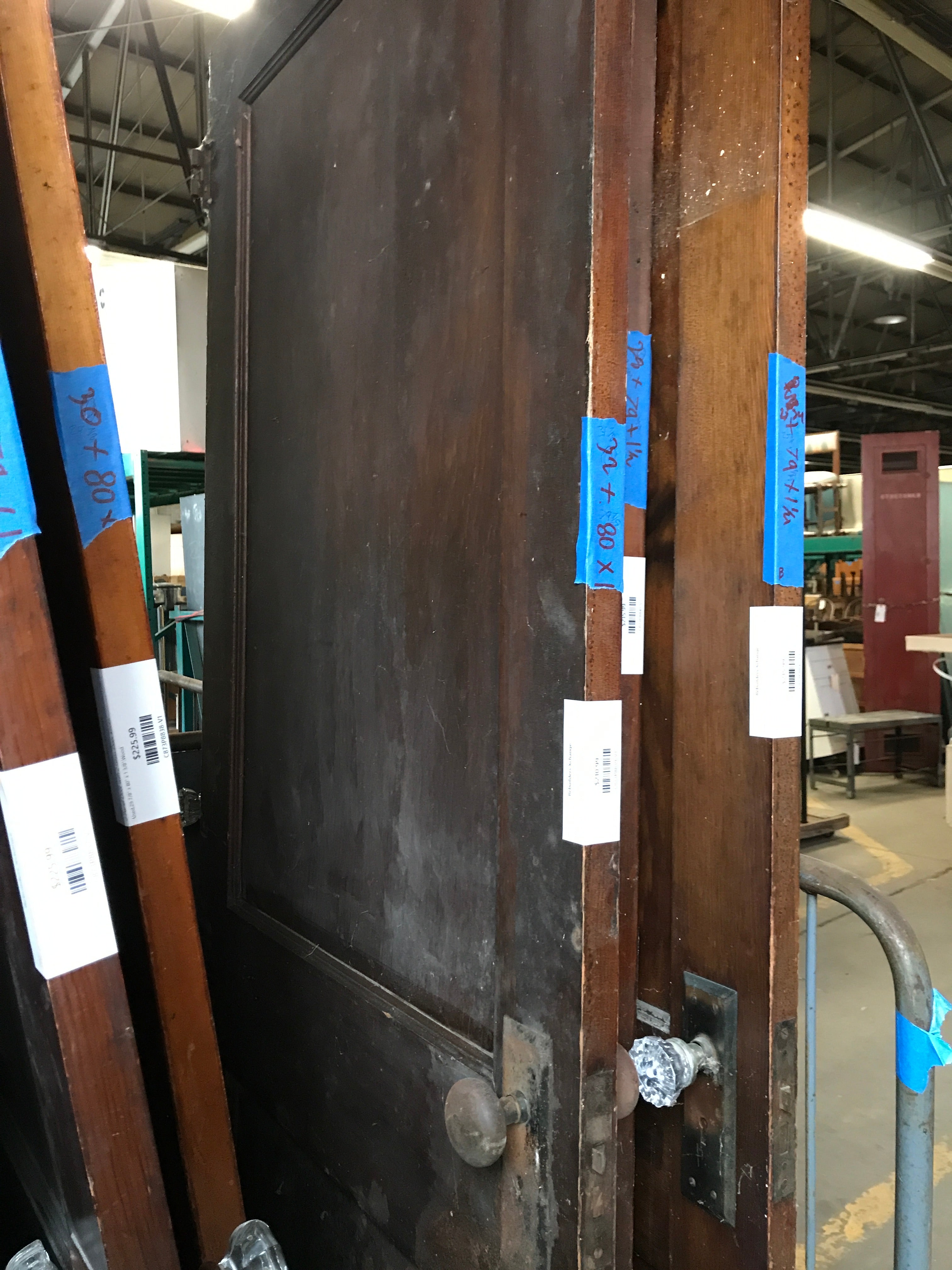 2 Panel Door with 2 Metal Door Knobs