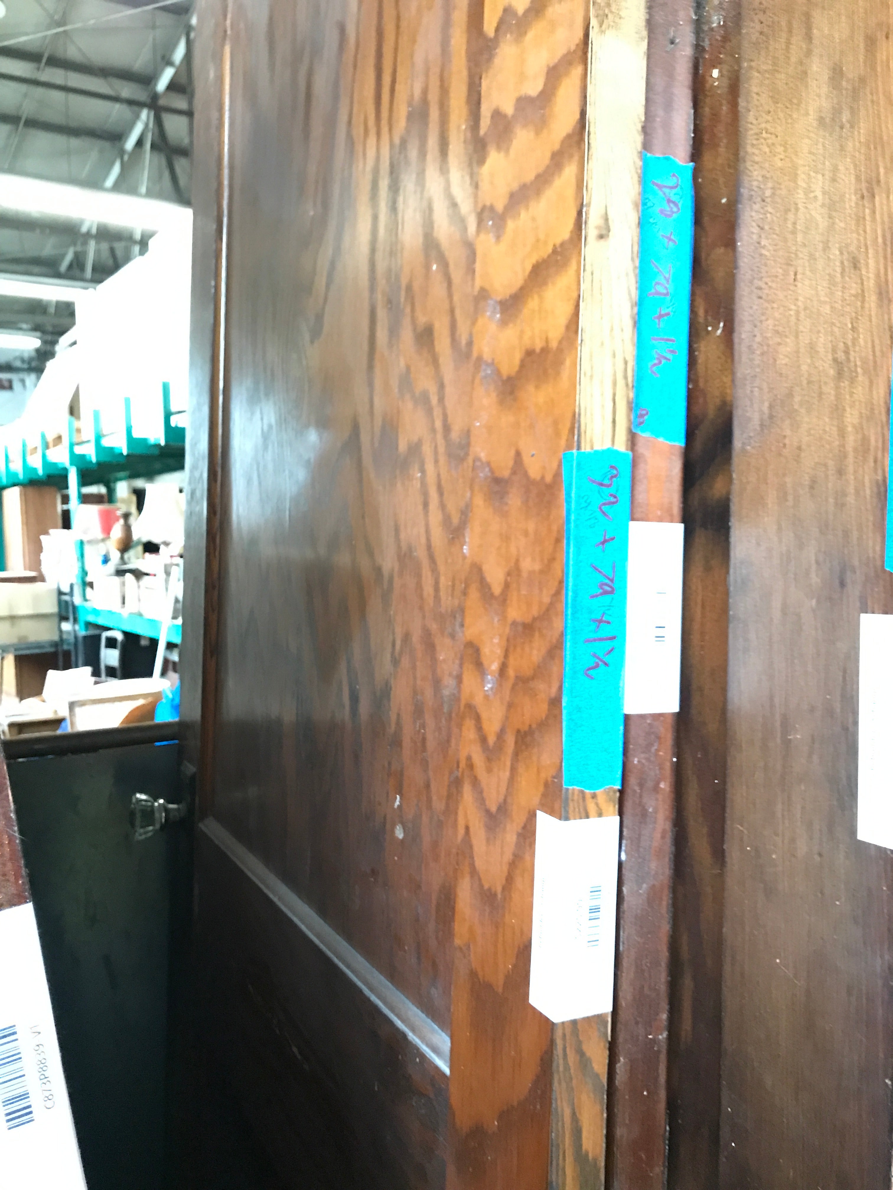 2 Panel Door with 2 Glass Door Knobs