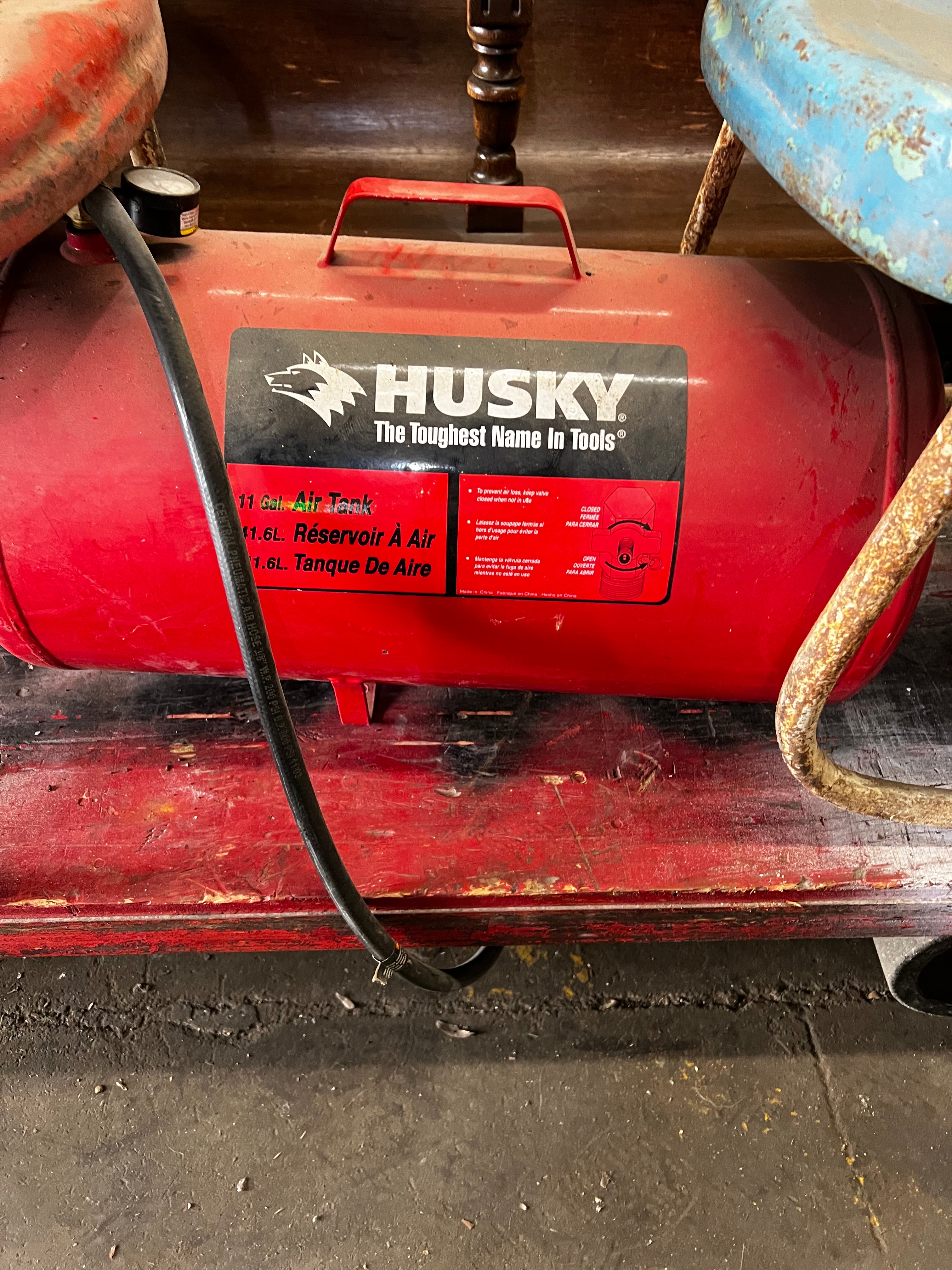 Husky Air Tank
