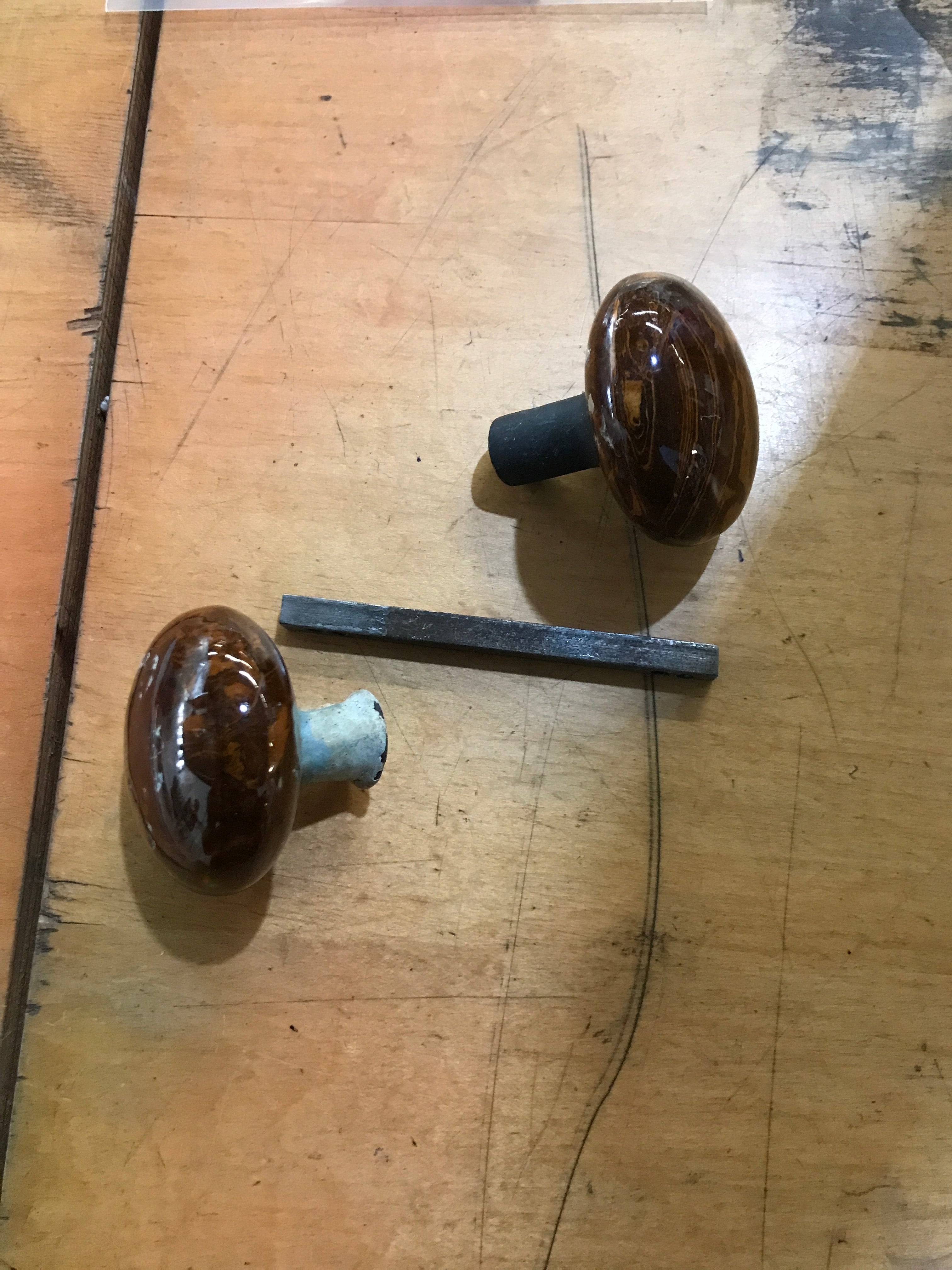 porcelain door knob set