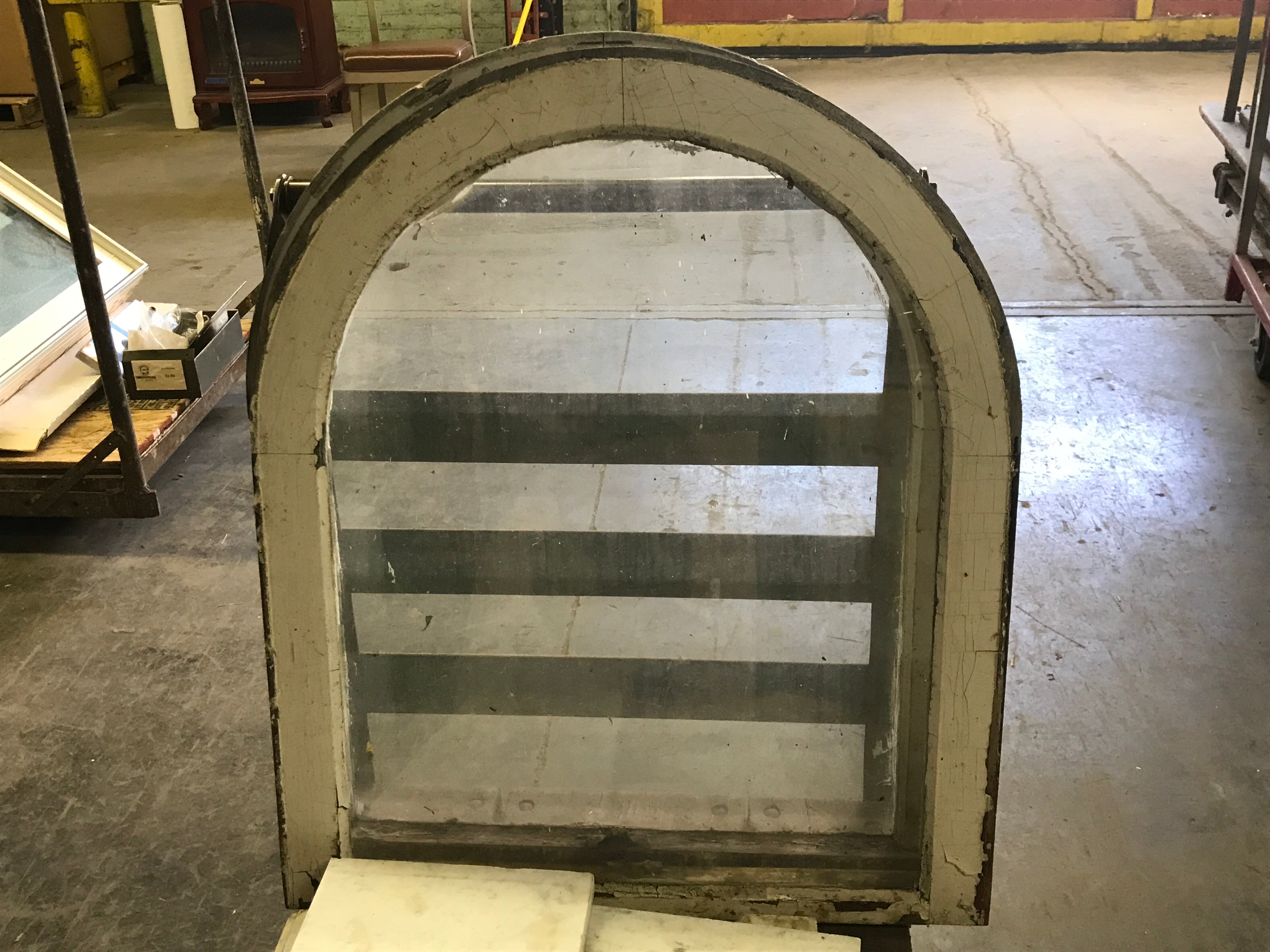 Round top window pane