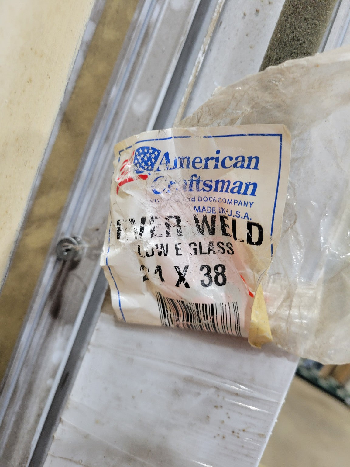 American Craftsman Vinyl Single Hung Window – 24" x 38" with Low-E Glass