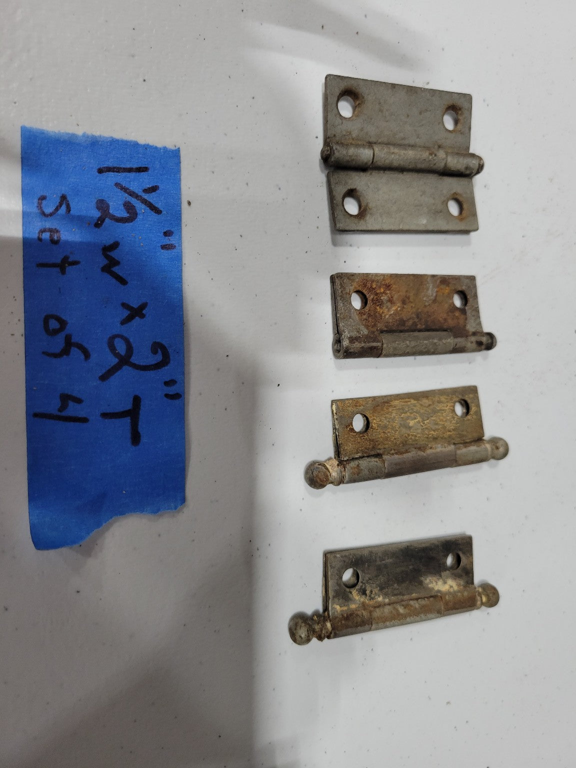 Set of 4 Antique Cabinet Hinges – 1½" W x 2" T