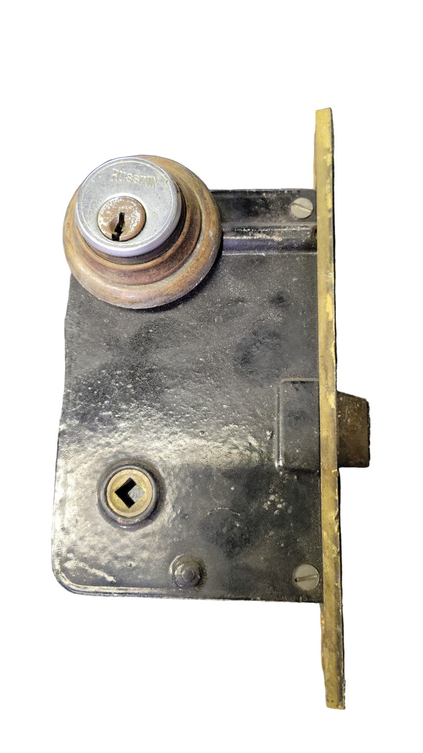 Vintage Russwin Mortise Lockset with Brass Faceplate – 5¾″ × 3⅜″ × 1⅛″