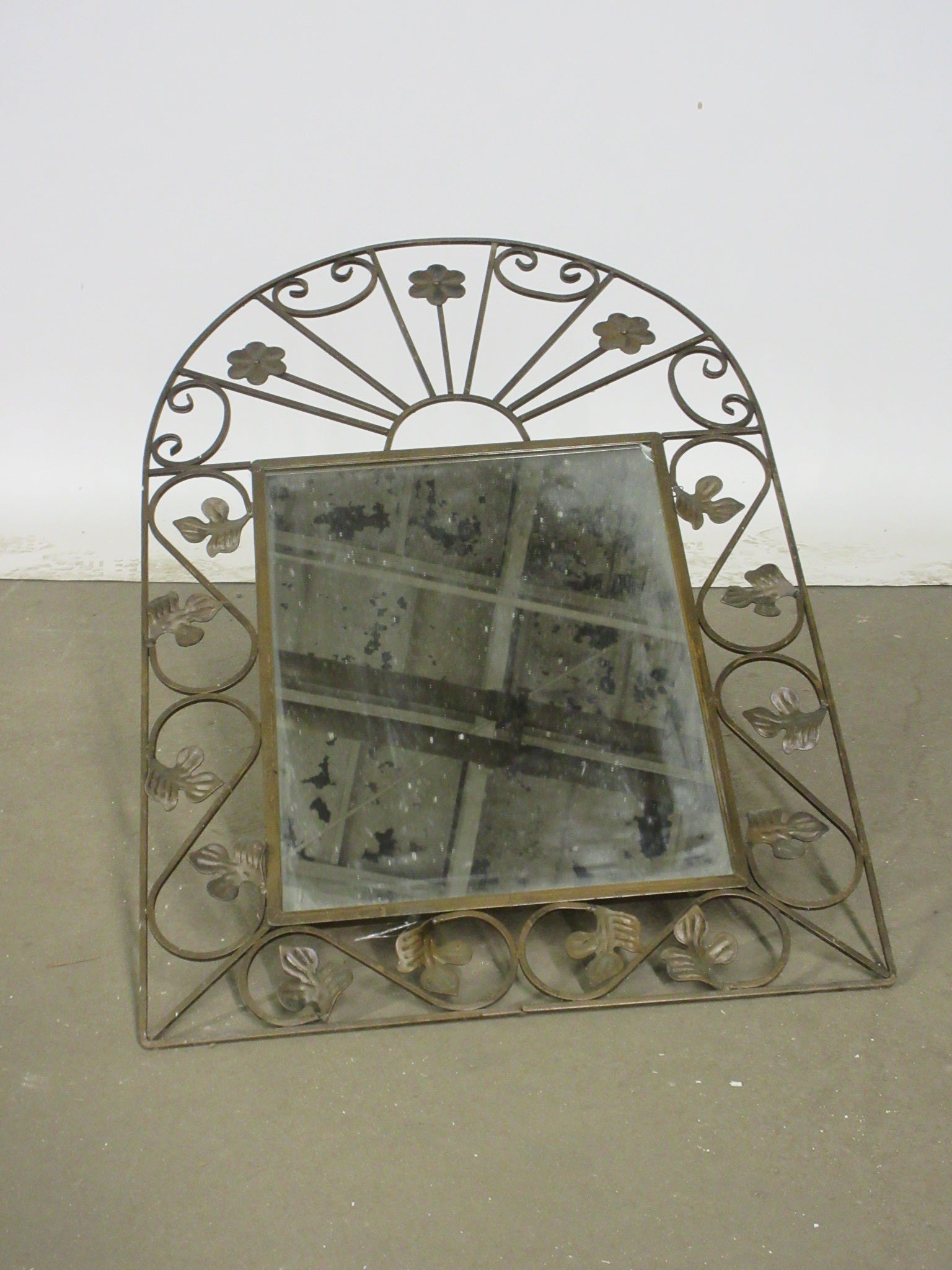 Arched Metal Frame Wall Mirror