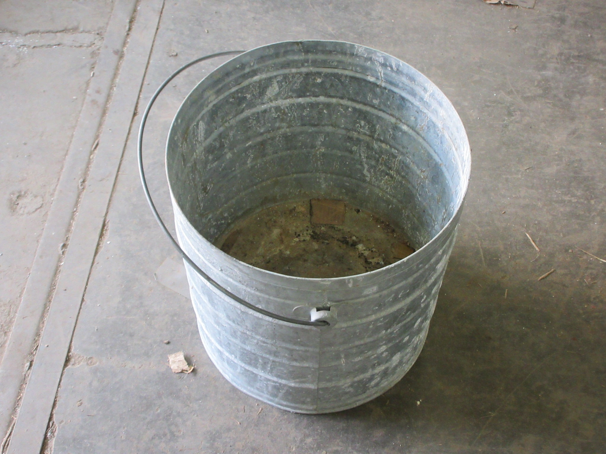 Galvanized Steel Bucket with Handle