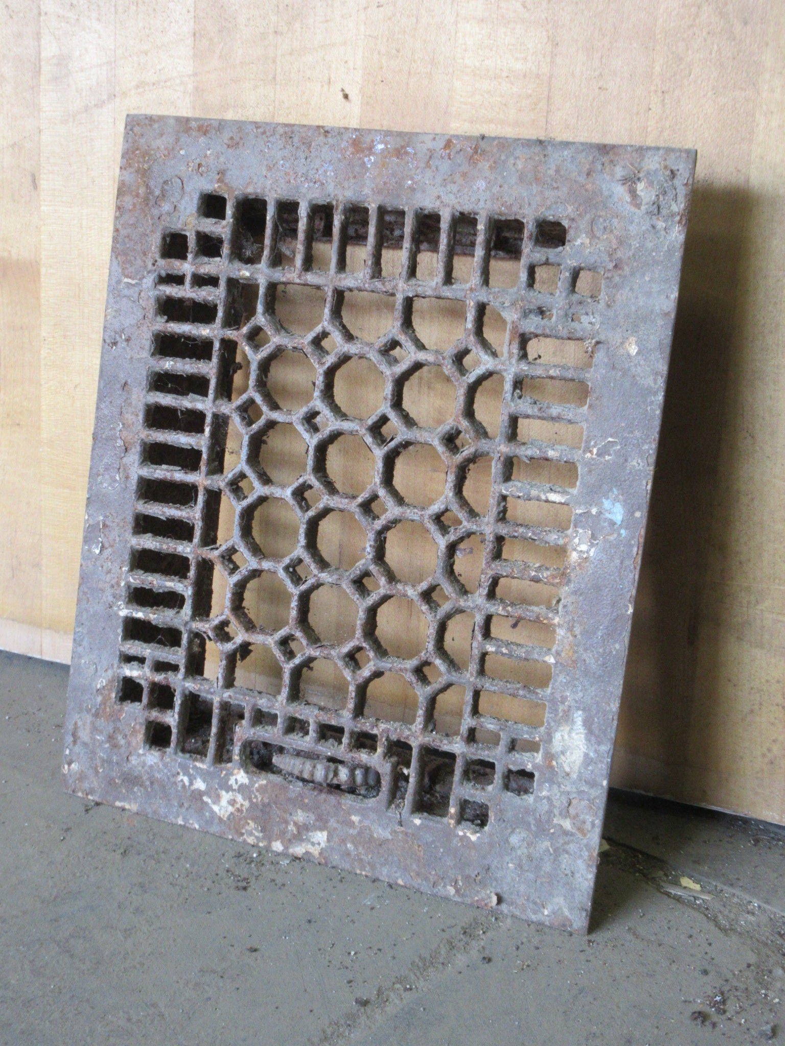 Antique Deco Floor Register without Damper