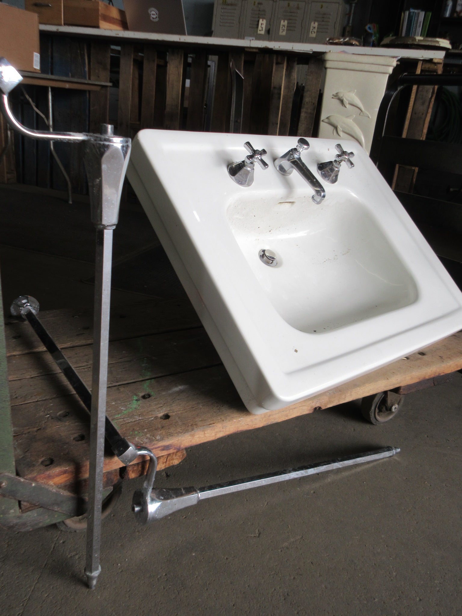 Vintage Wall Mount Sink with Legs