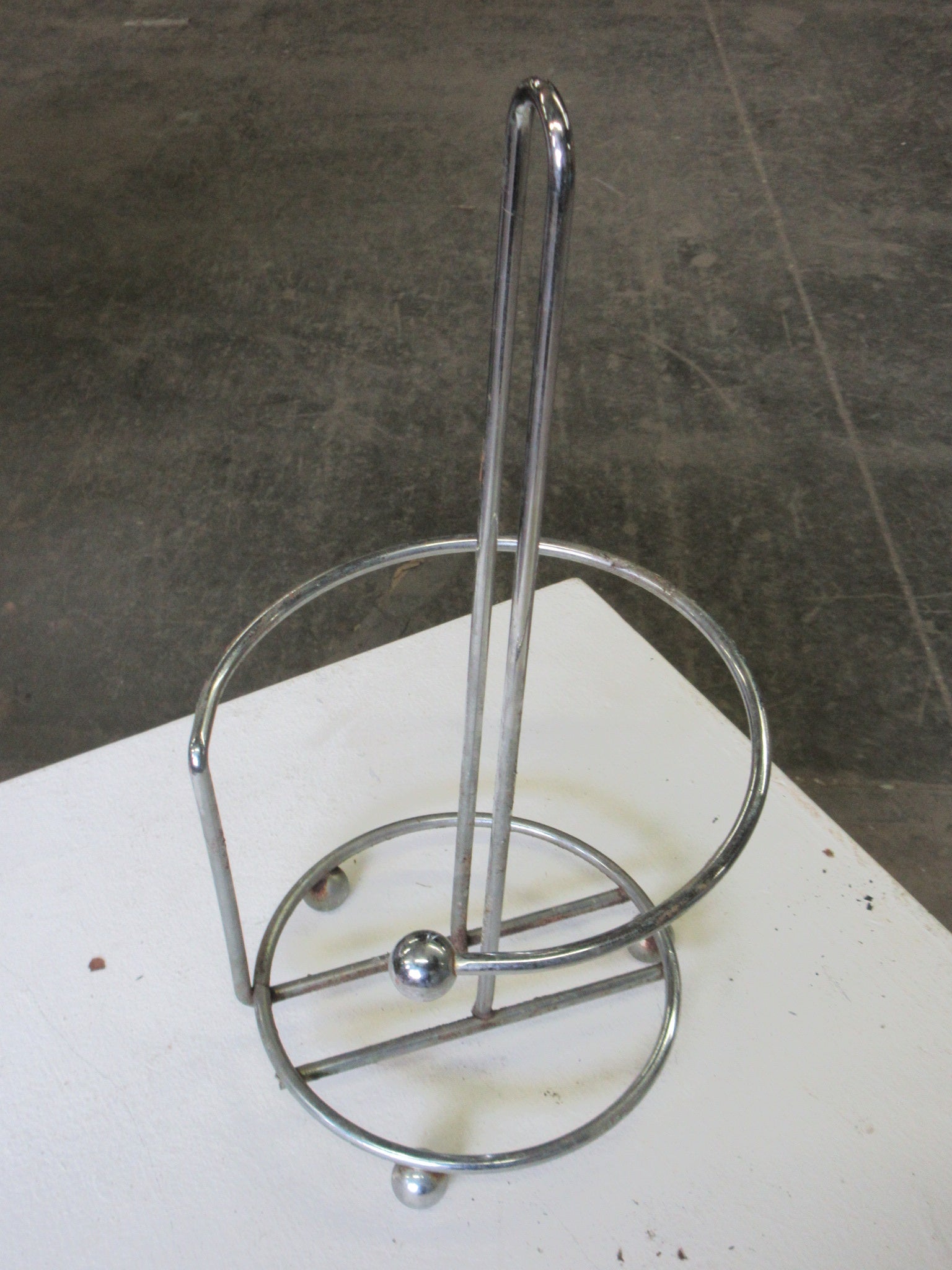 Chrome Finish Paper Towel Holder