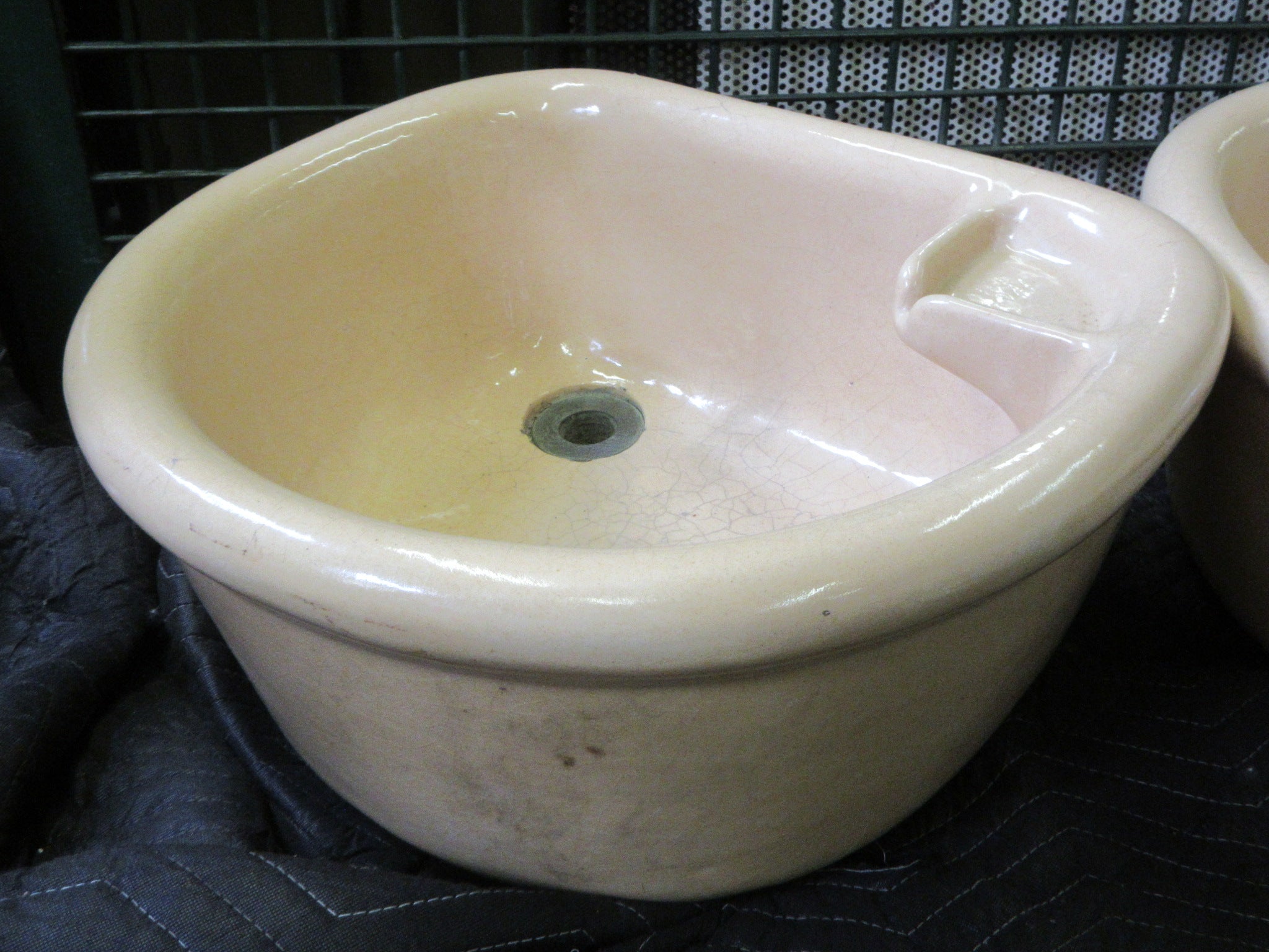 Antique Ceramic Wall Mount Sink with Soap Tray