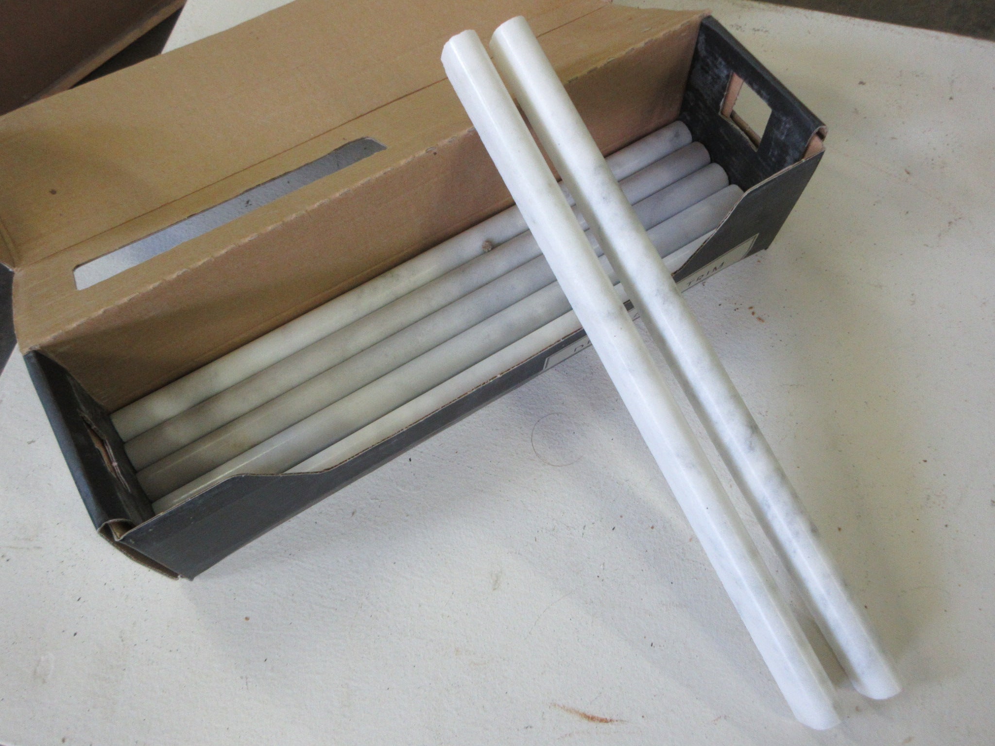 5' Polished Pencil Stone Trim (5 pieces)