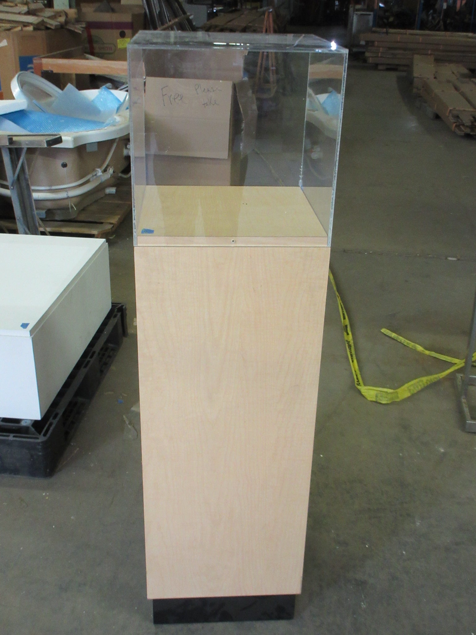 Pedestal Display Stand with Cover 15x15"