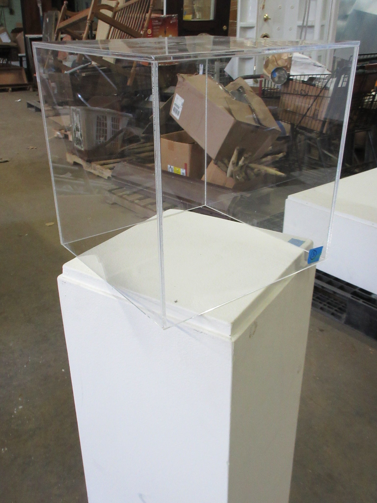 Pedestal Display Stand with Cover 12x12"