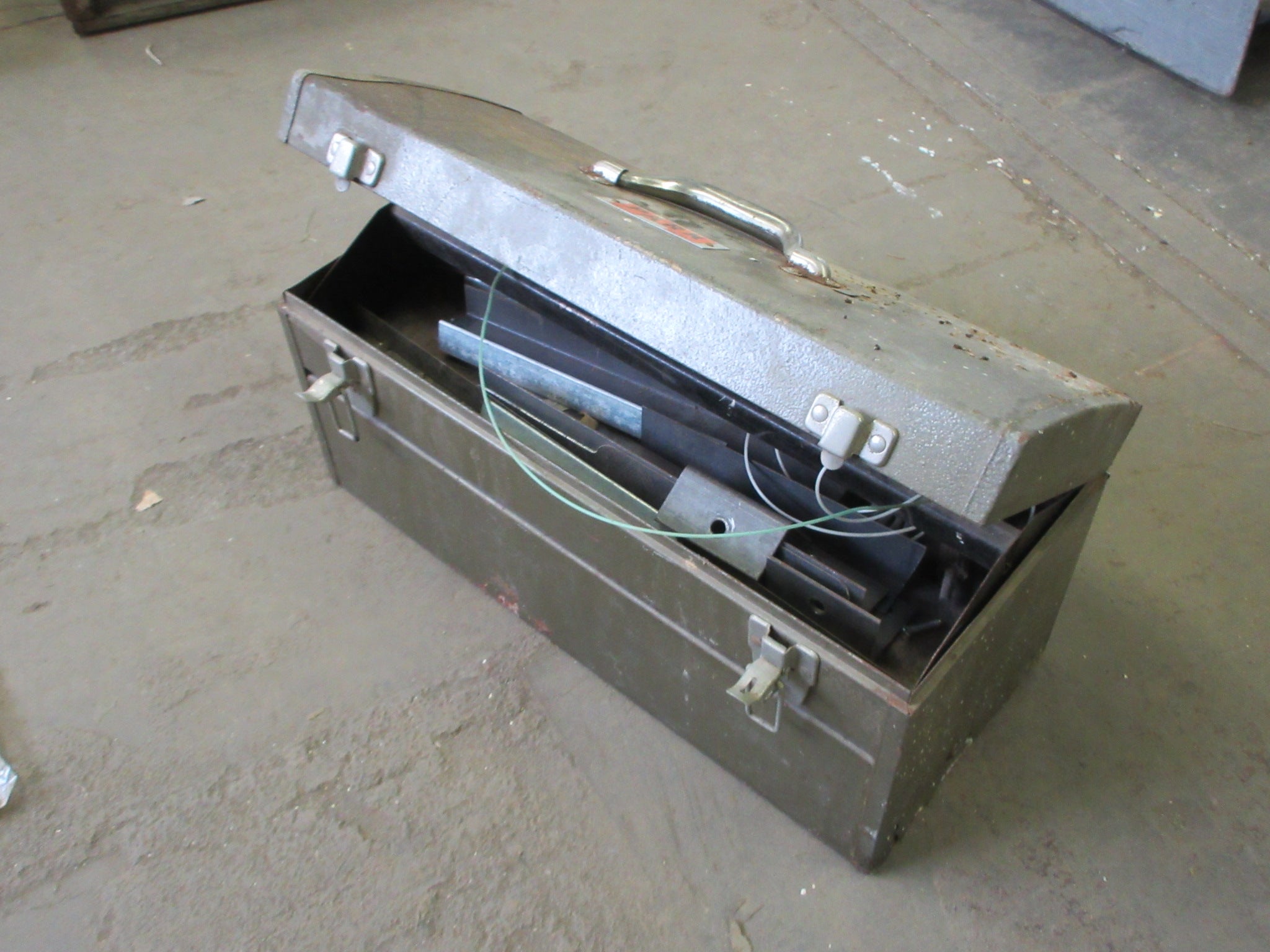 Vintage Park Metal Toolbox