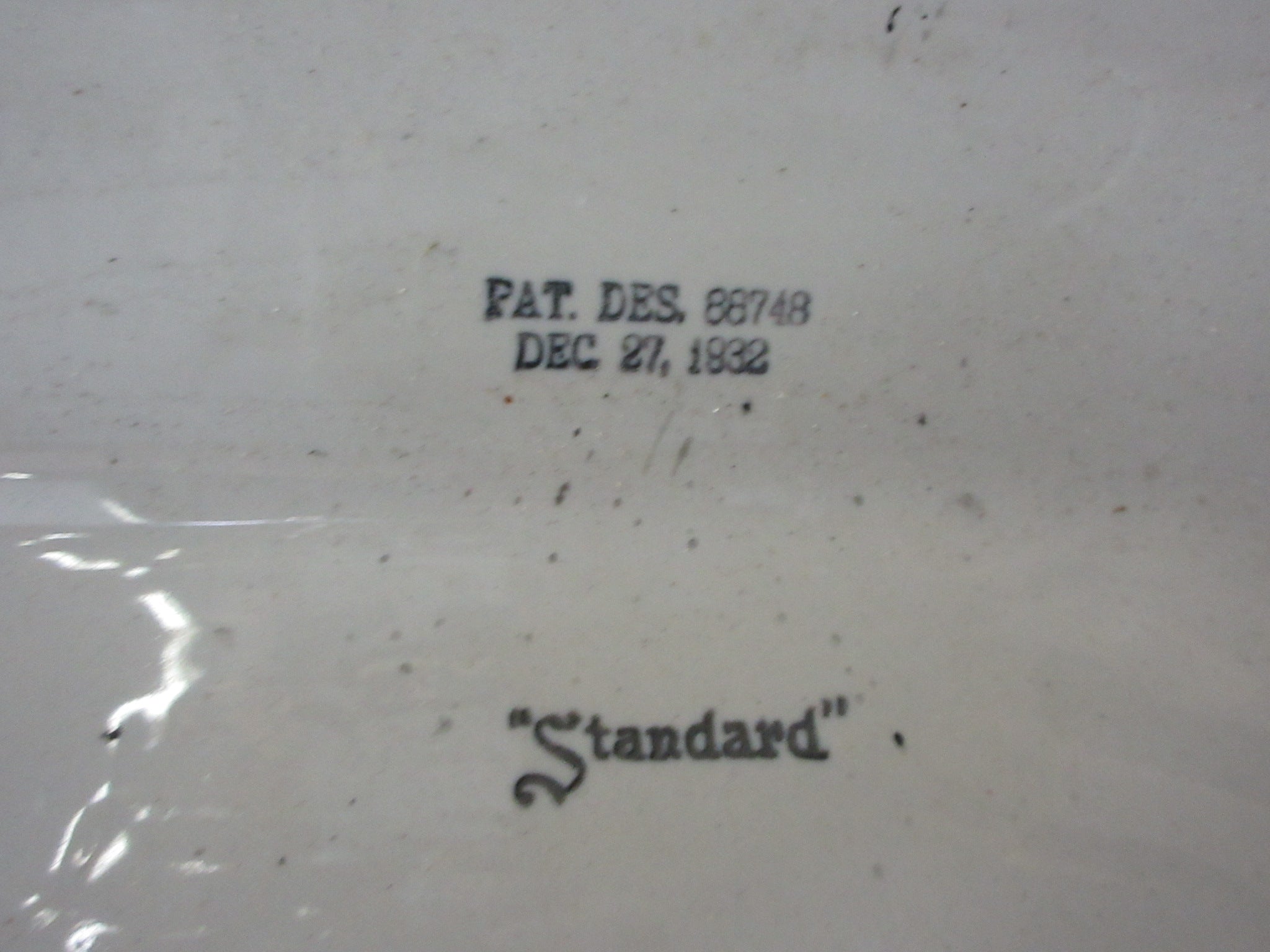 Vintage 1932 American Standard Ceramic Wall Mount Sink (With bracket)