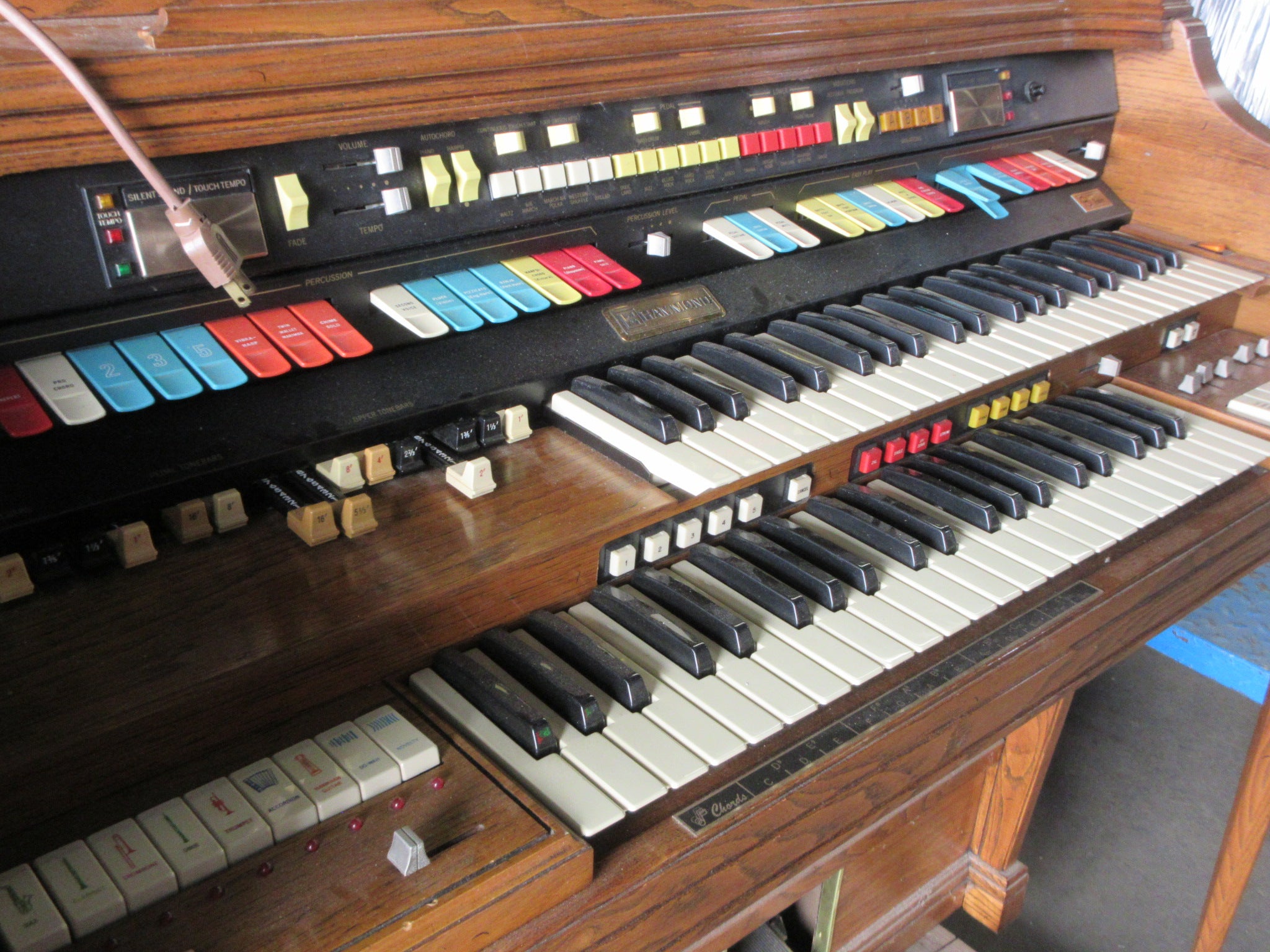 Vintage Hammond Aurora Organ