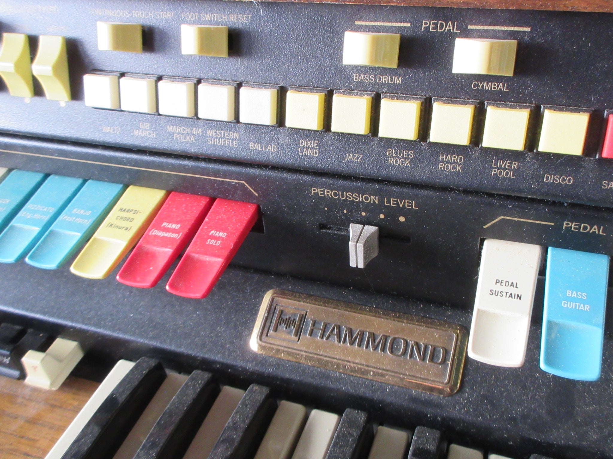 Vintage Hammond Aurora Organ