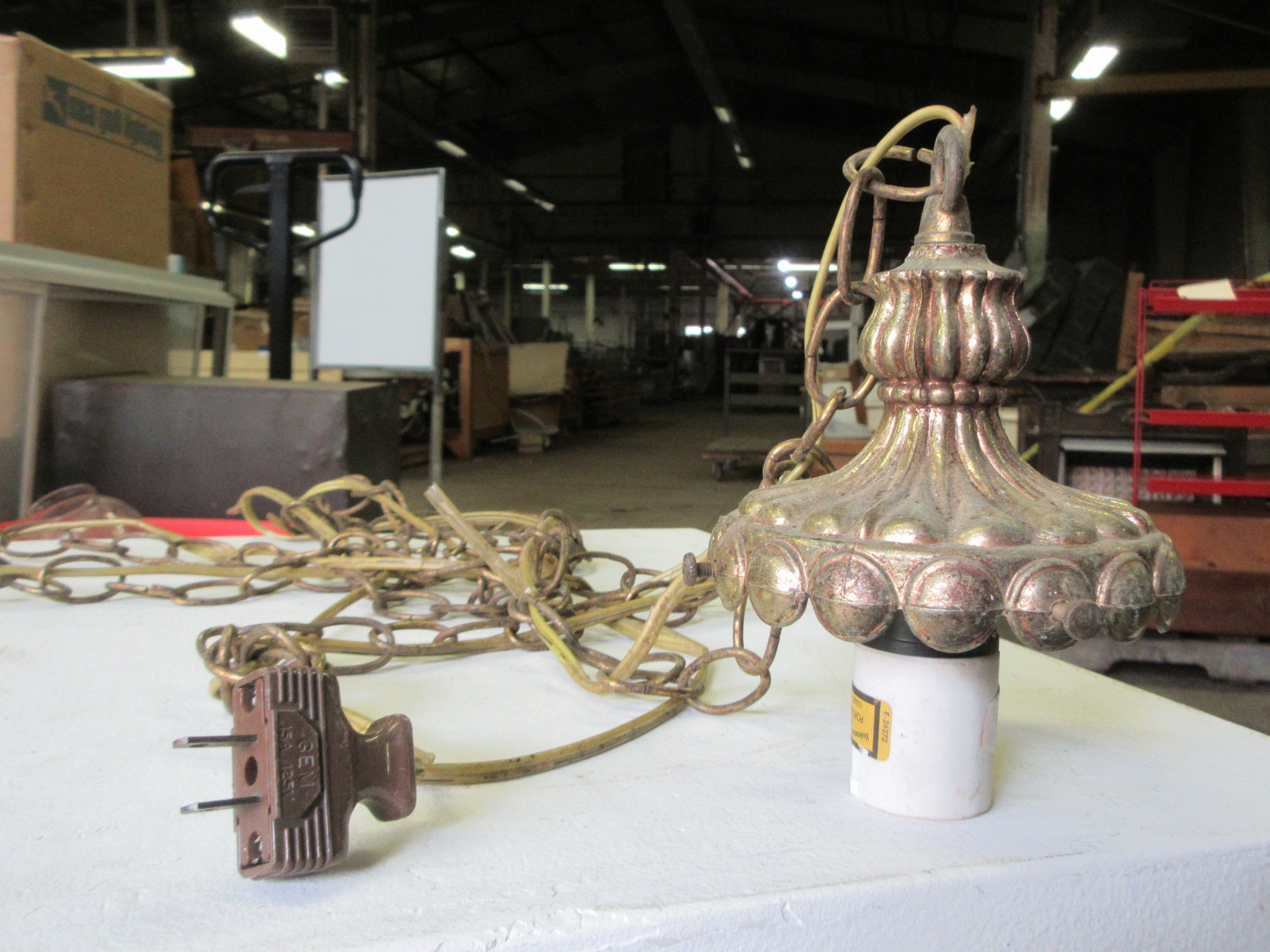 Vintage Swag Lighting Hang Chain with Plug 10 1/2'