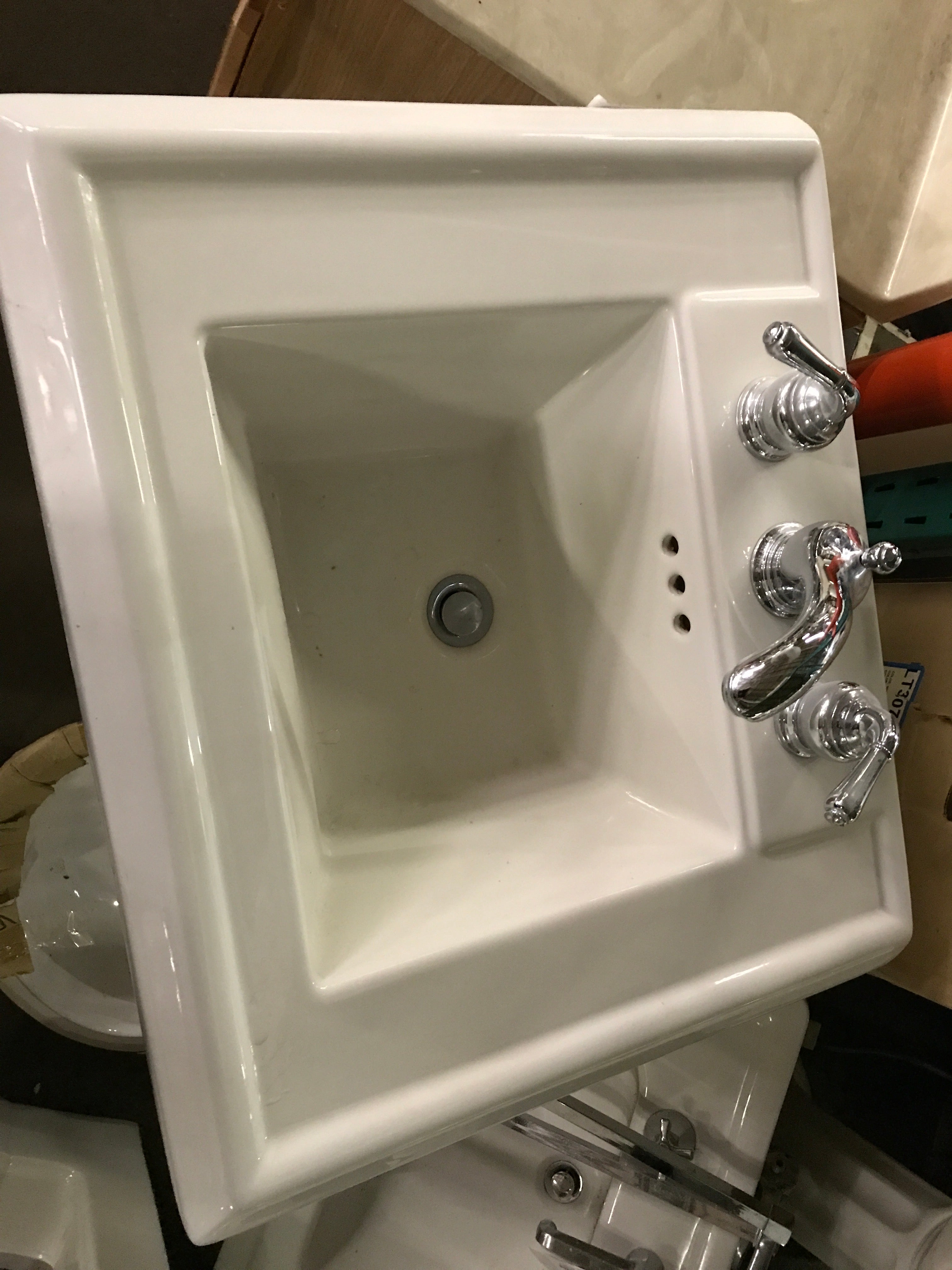 Pedestal Sink and Base with Faucet