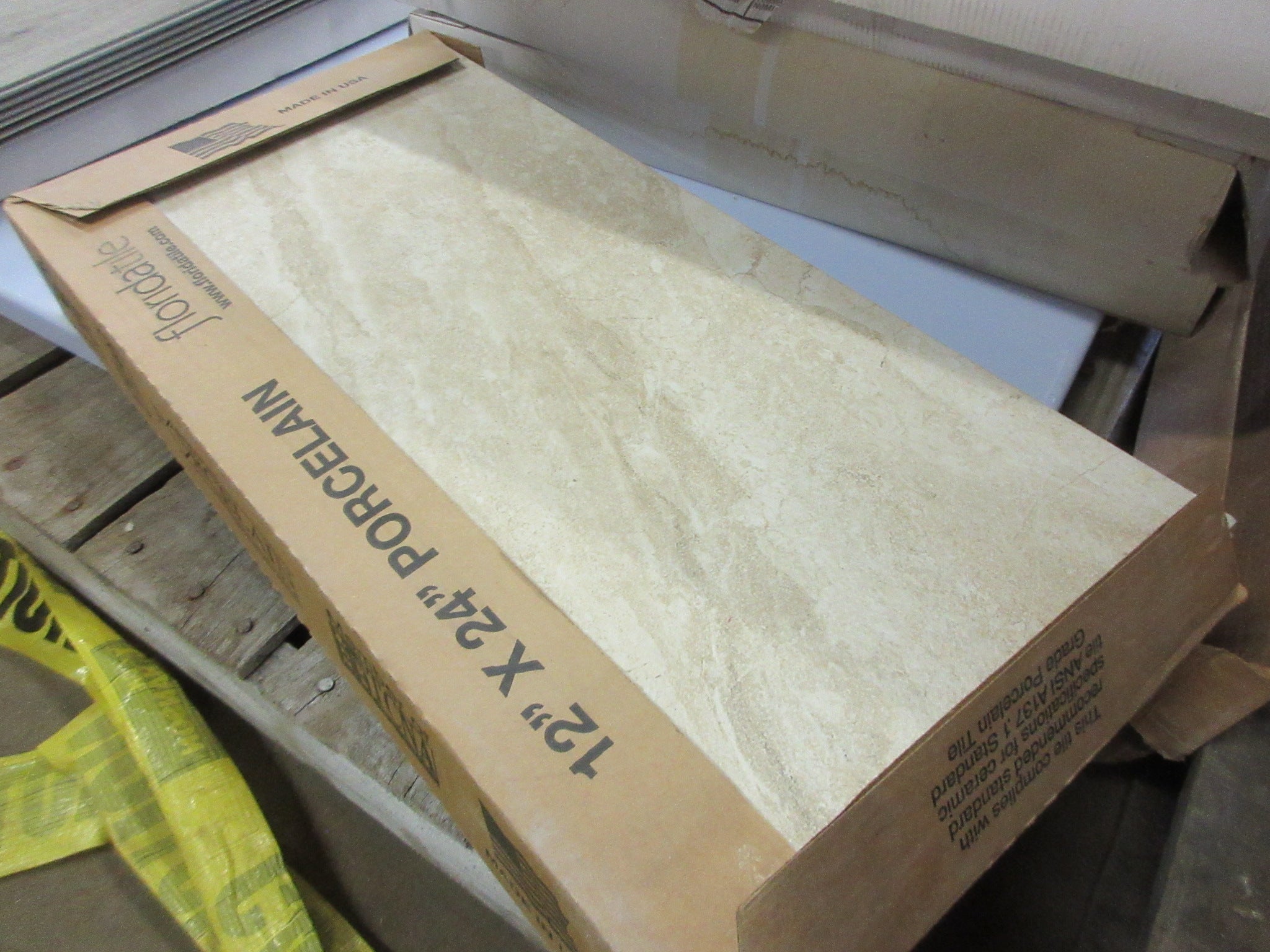 Florida Tile Porcelain Tile (Lot of 7 pieces, ~14 sq ft)