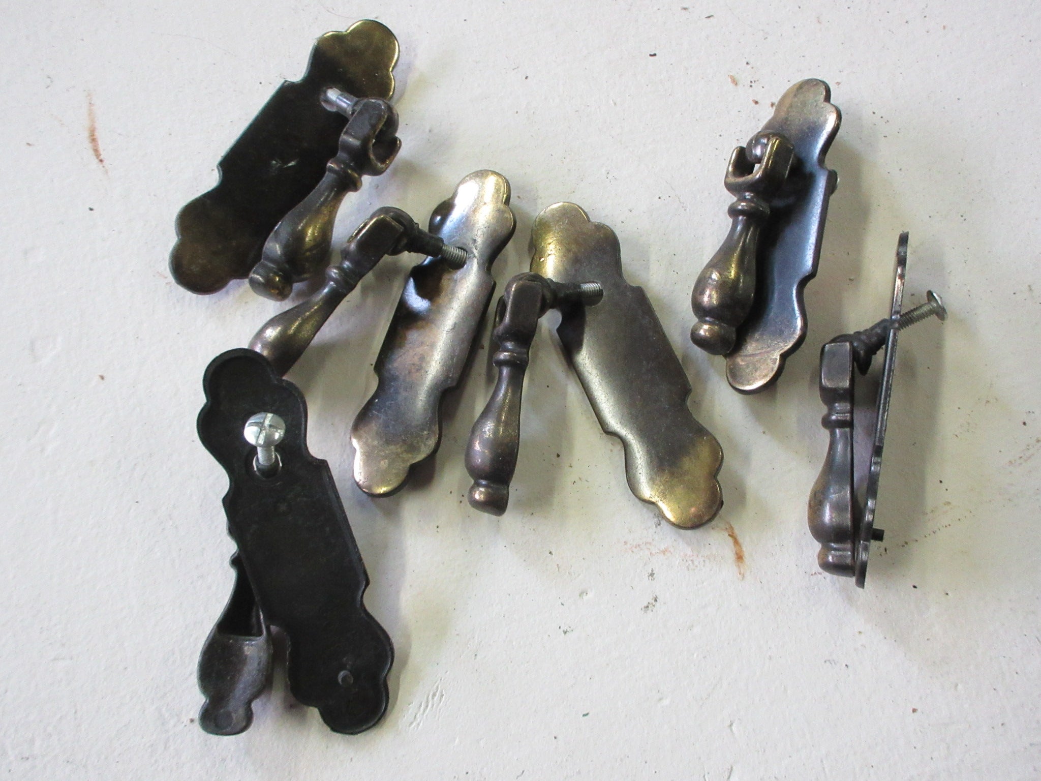 Vintage Brass Pendant Drop Pull with Backplate (Set of Six)