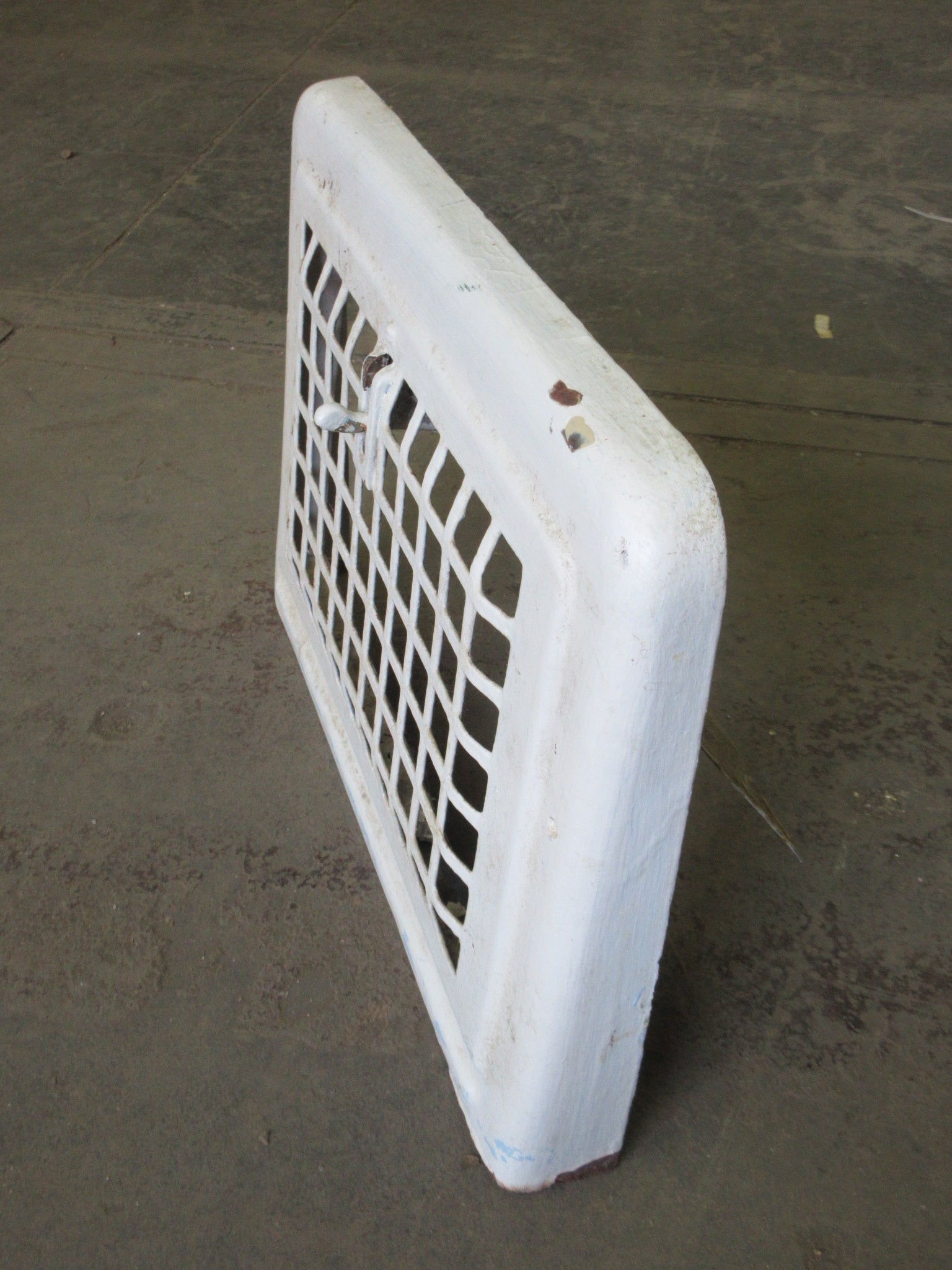 Wall Register Cover with Damper