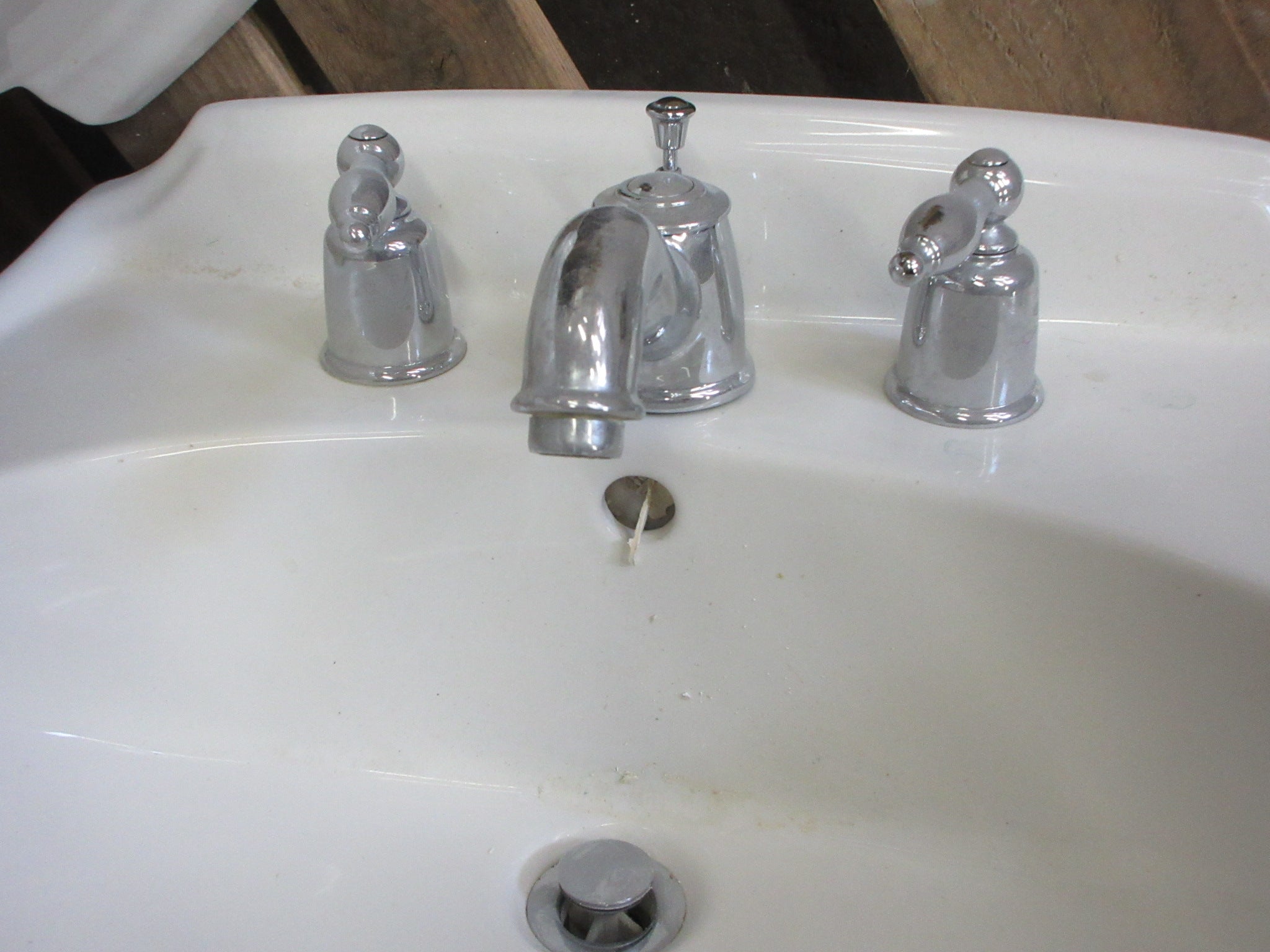 American Standard Pedestal Sink
