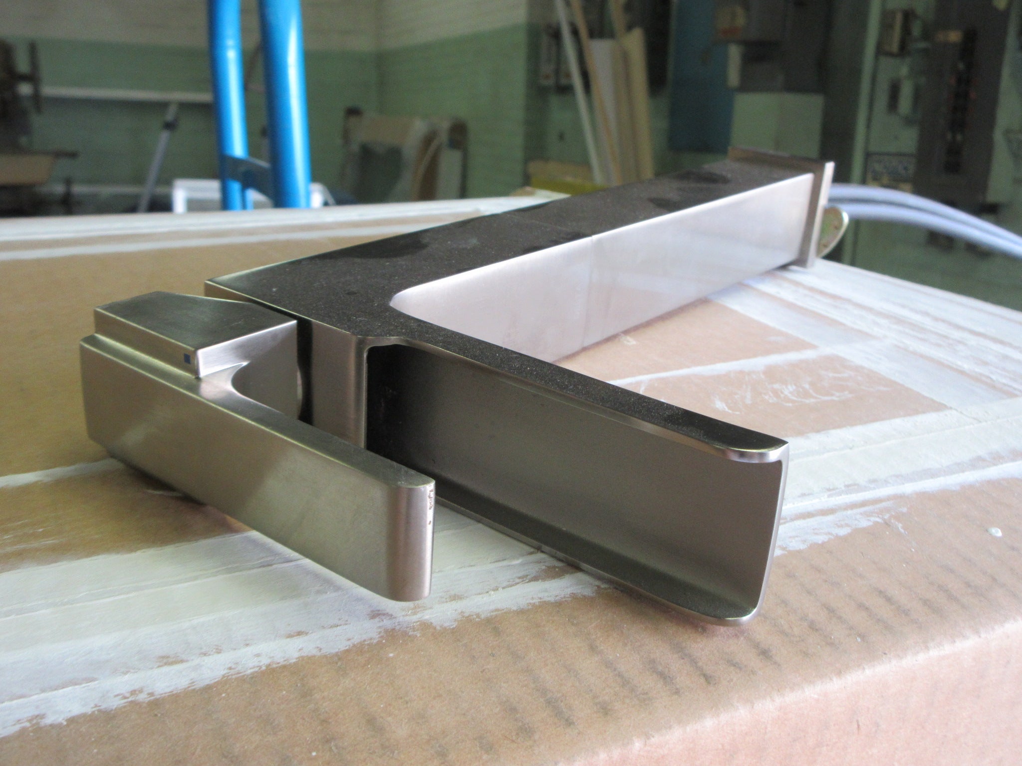 Delta Ara Single Hole and Handle Vessel Faucet