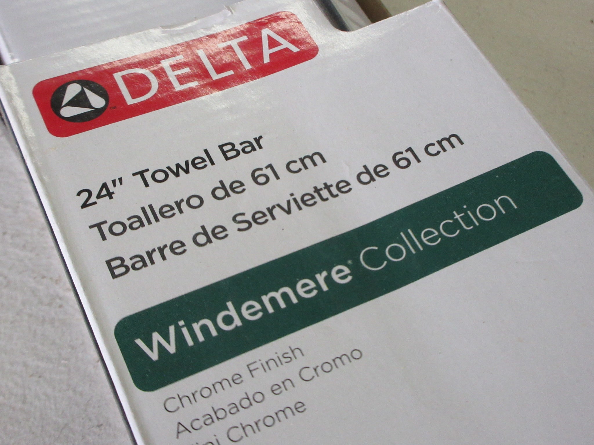 Delta Windemere 24" Towel Bar