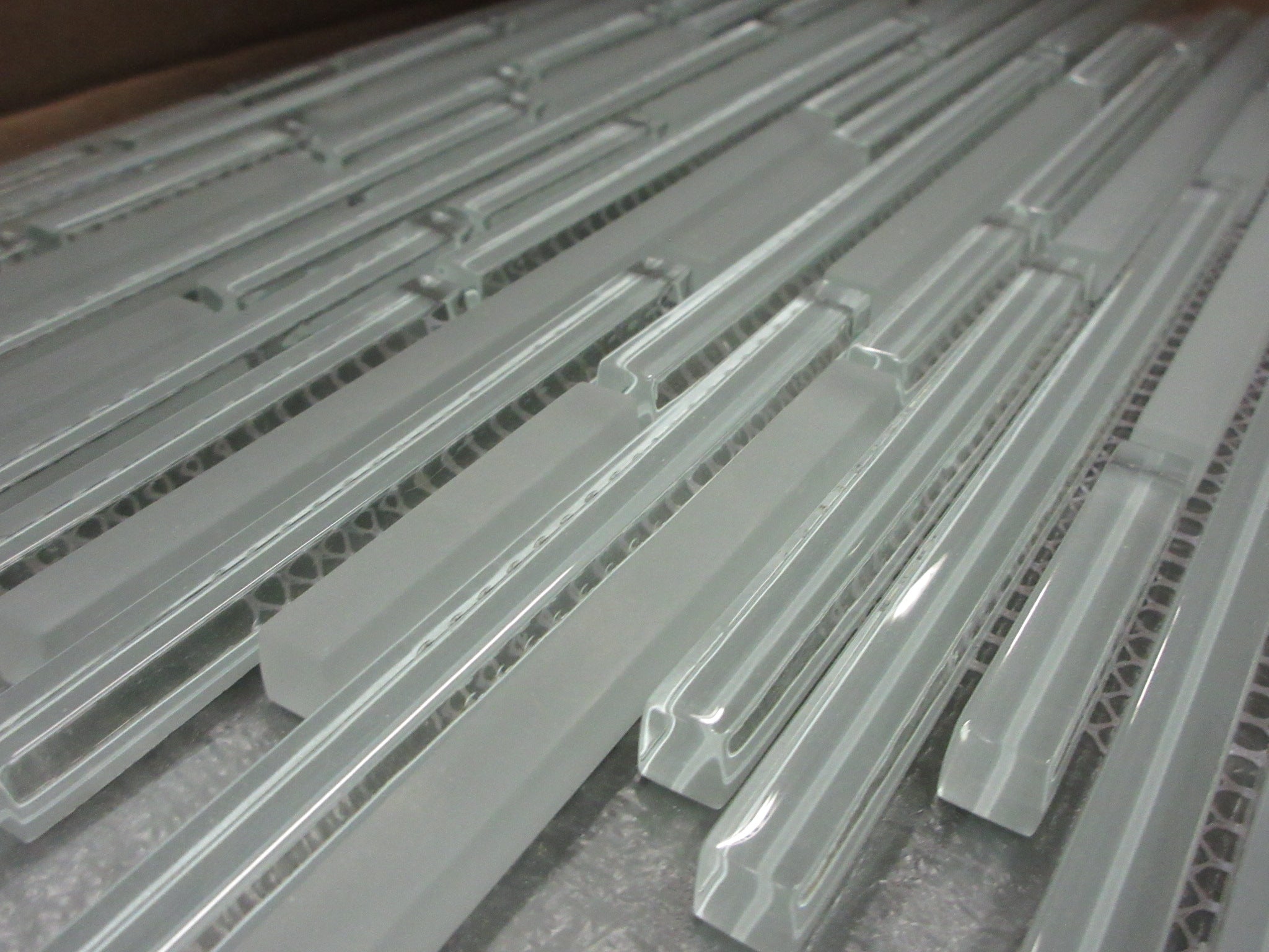Linear Mosaic Glass Tile (~9 sq ft)