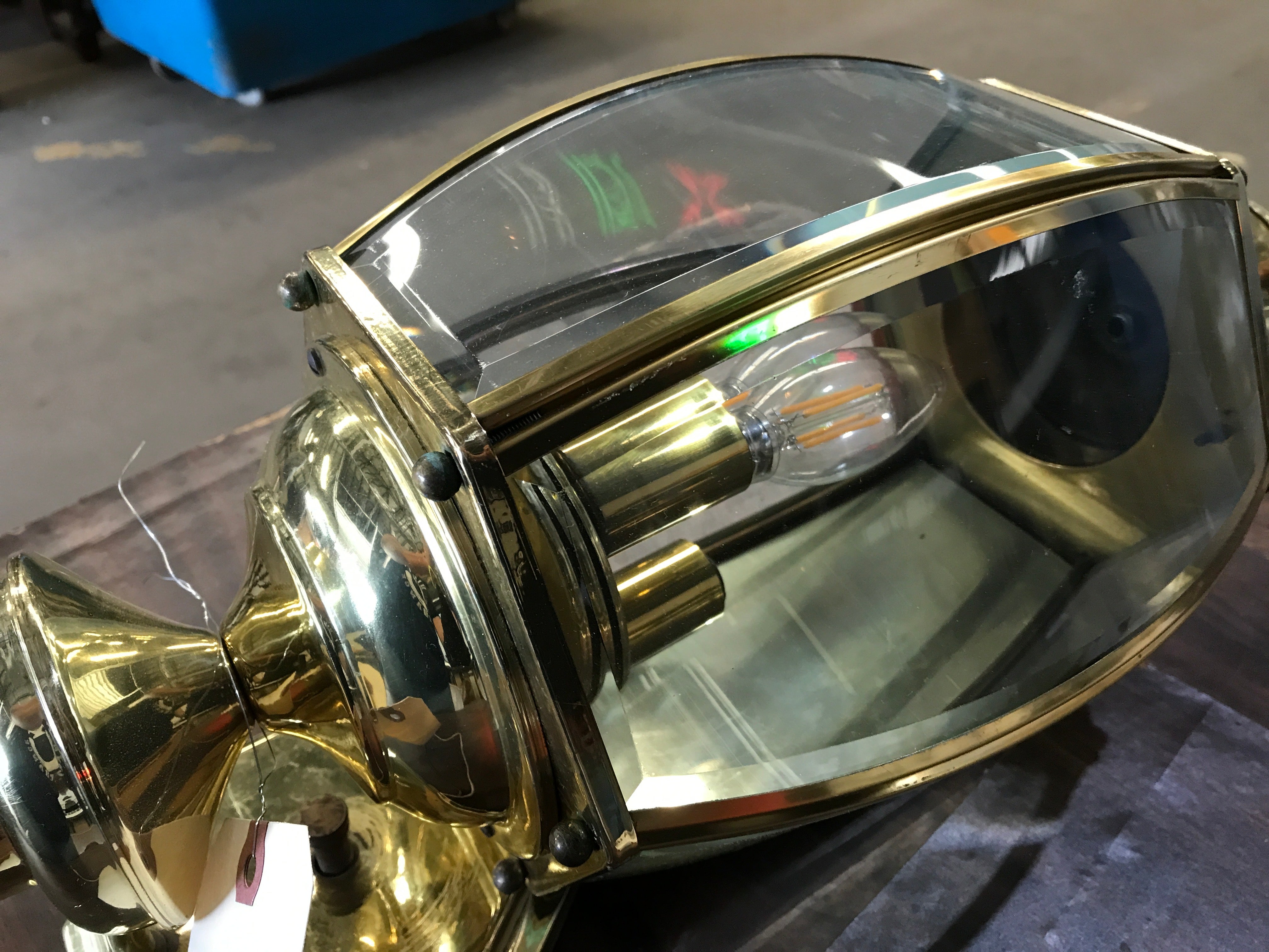 Hexagonal Brass Carriage Light w Rounded Glass AS-IS