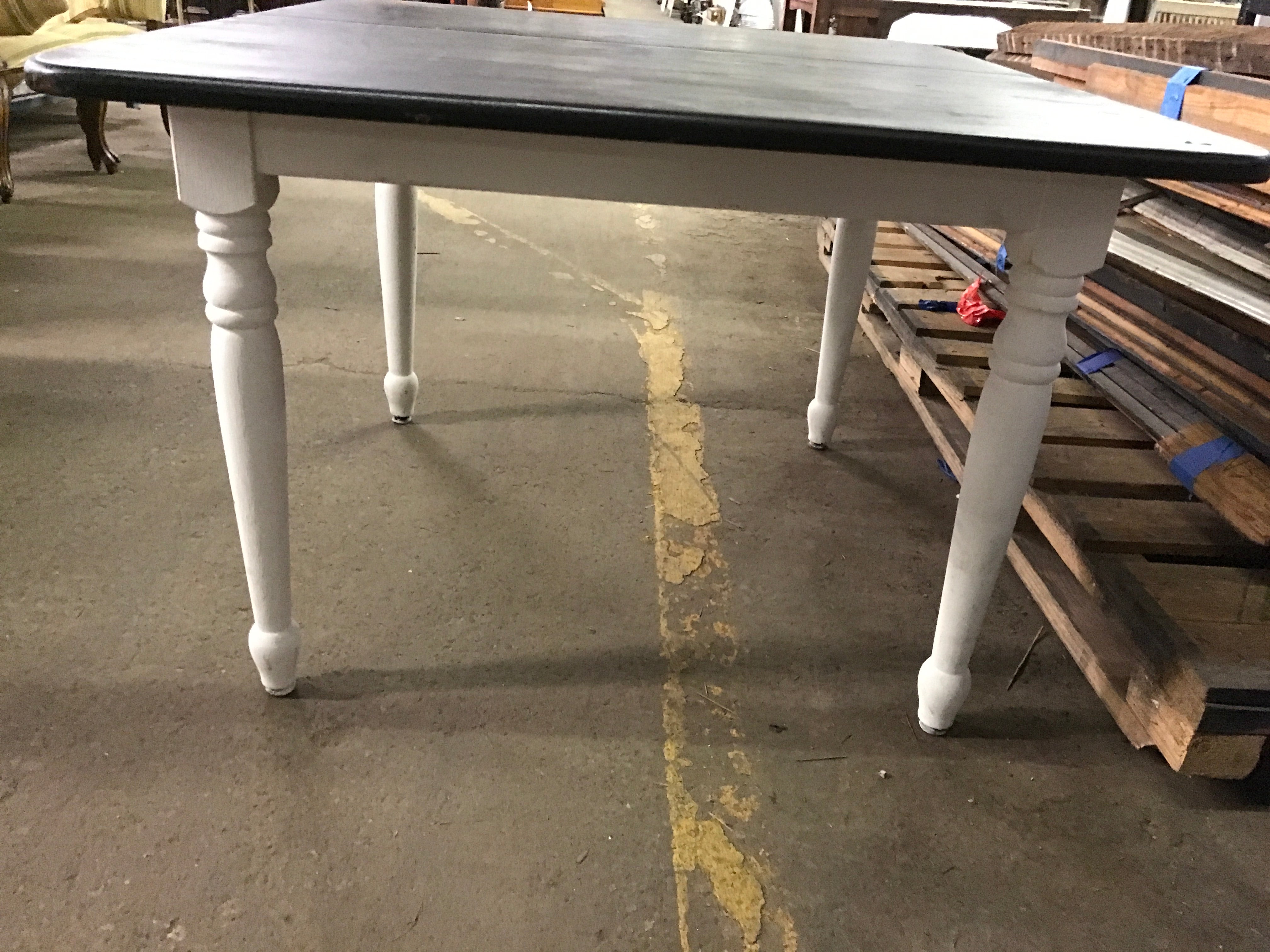Dining Table with 3 Leaves
