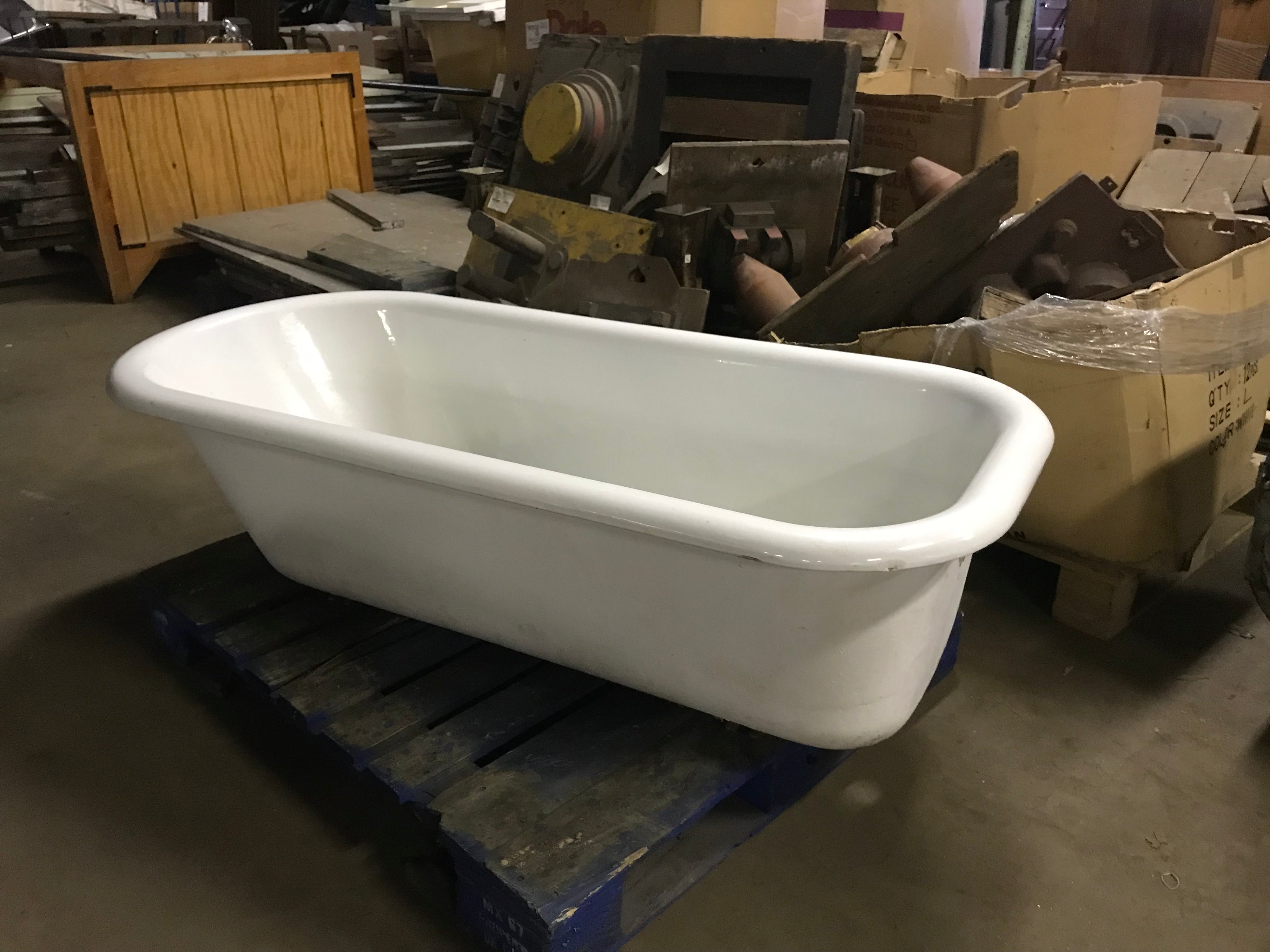 Cast Iron Claw Foot Bath Tub