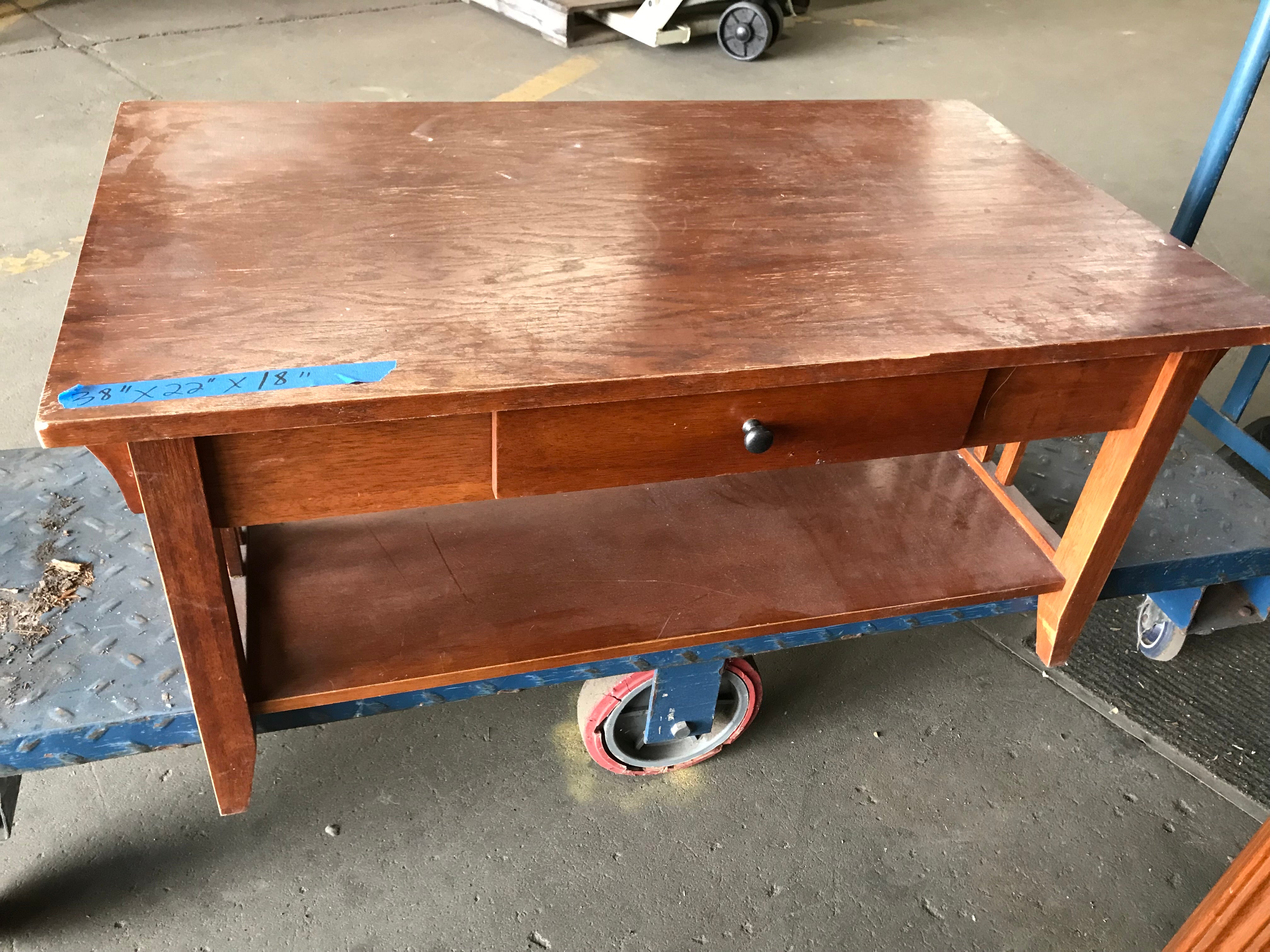 Coffee table with Drawer