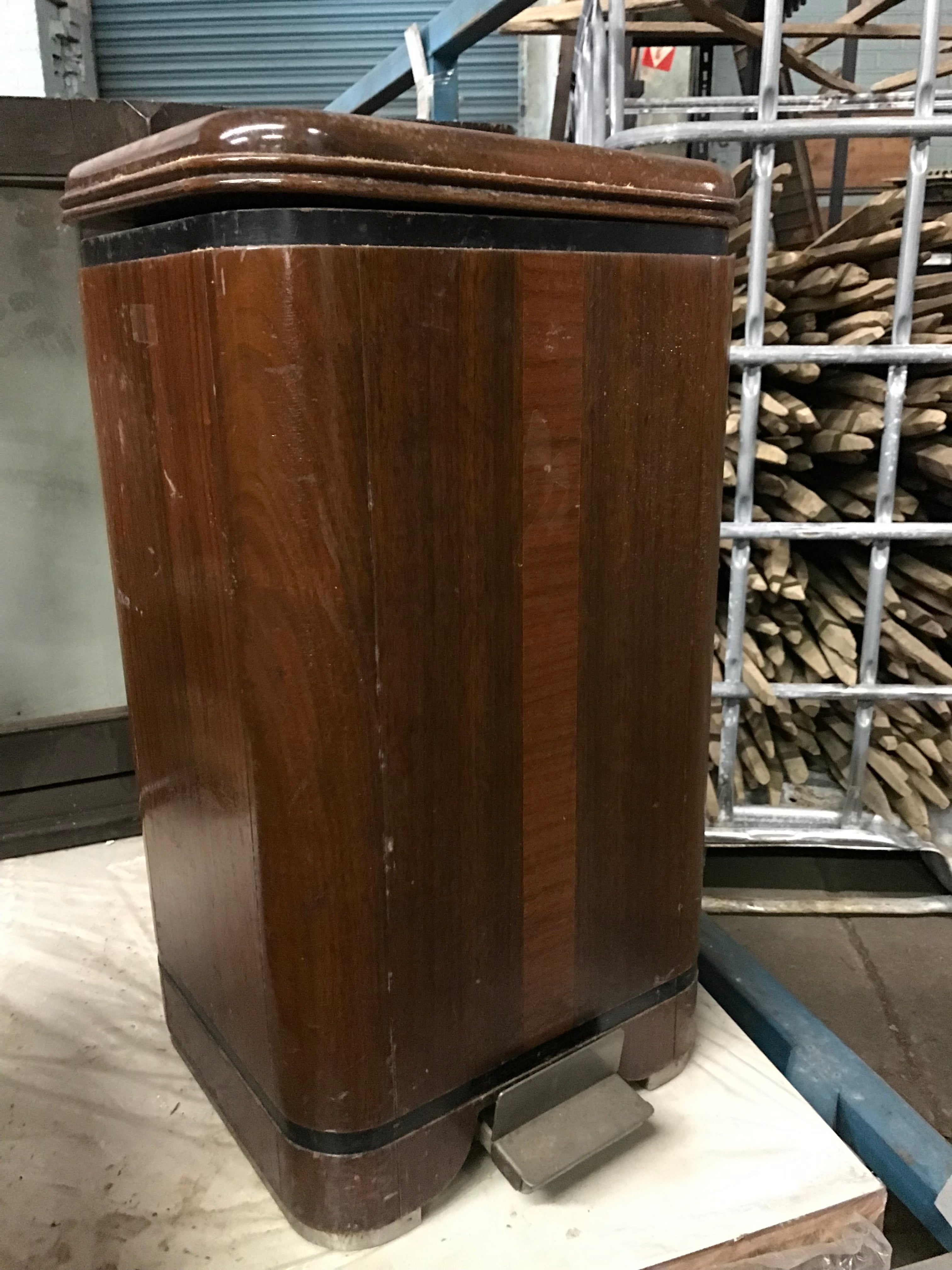 Waterfall Hamilton Trash Can with Flip Open Lid and Metal Insert