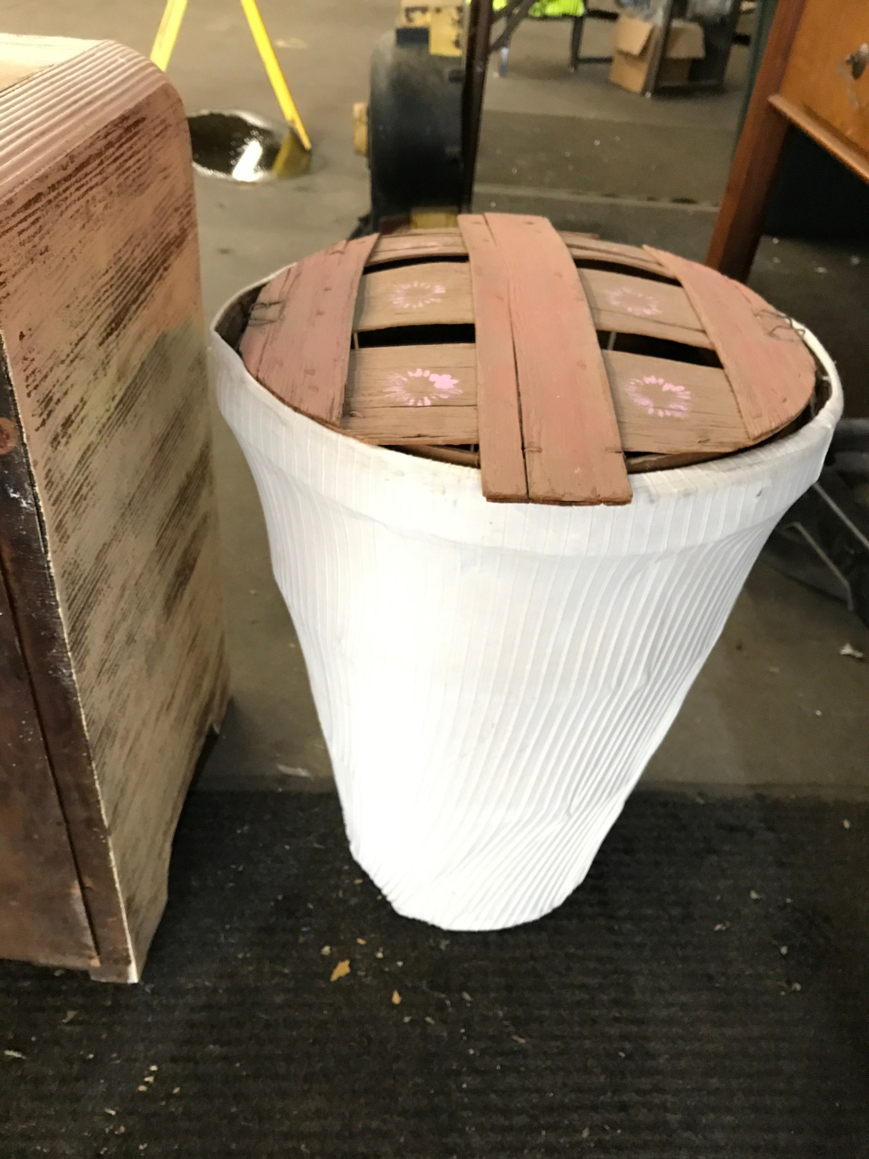 Basket with Lid 20"