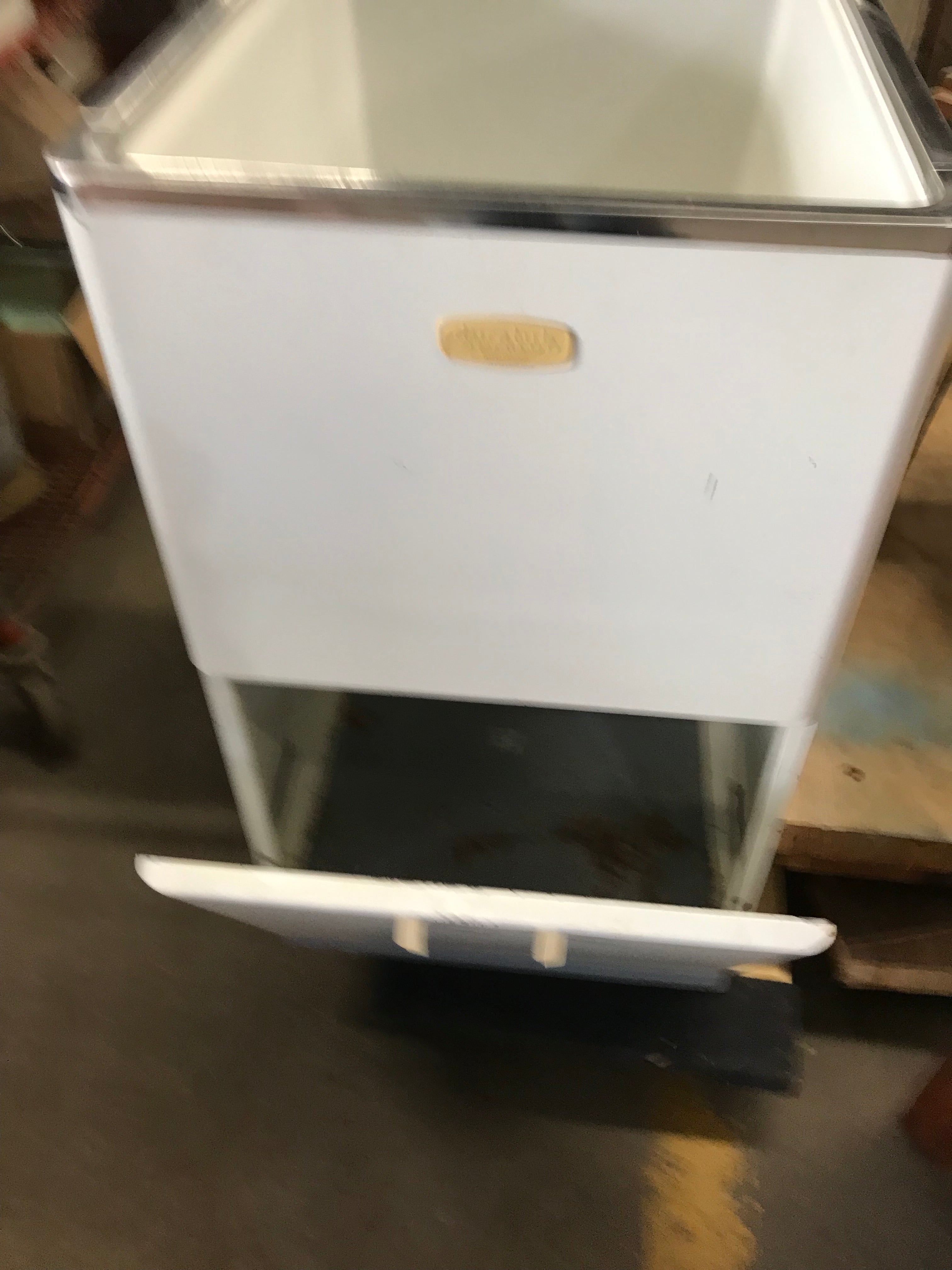 Laundry Sink and Cabinet with Faucet
