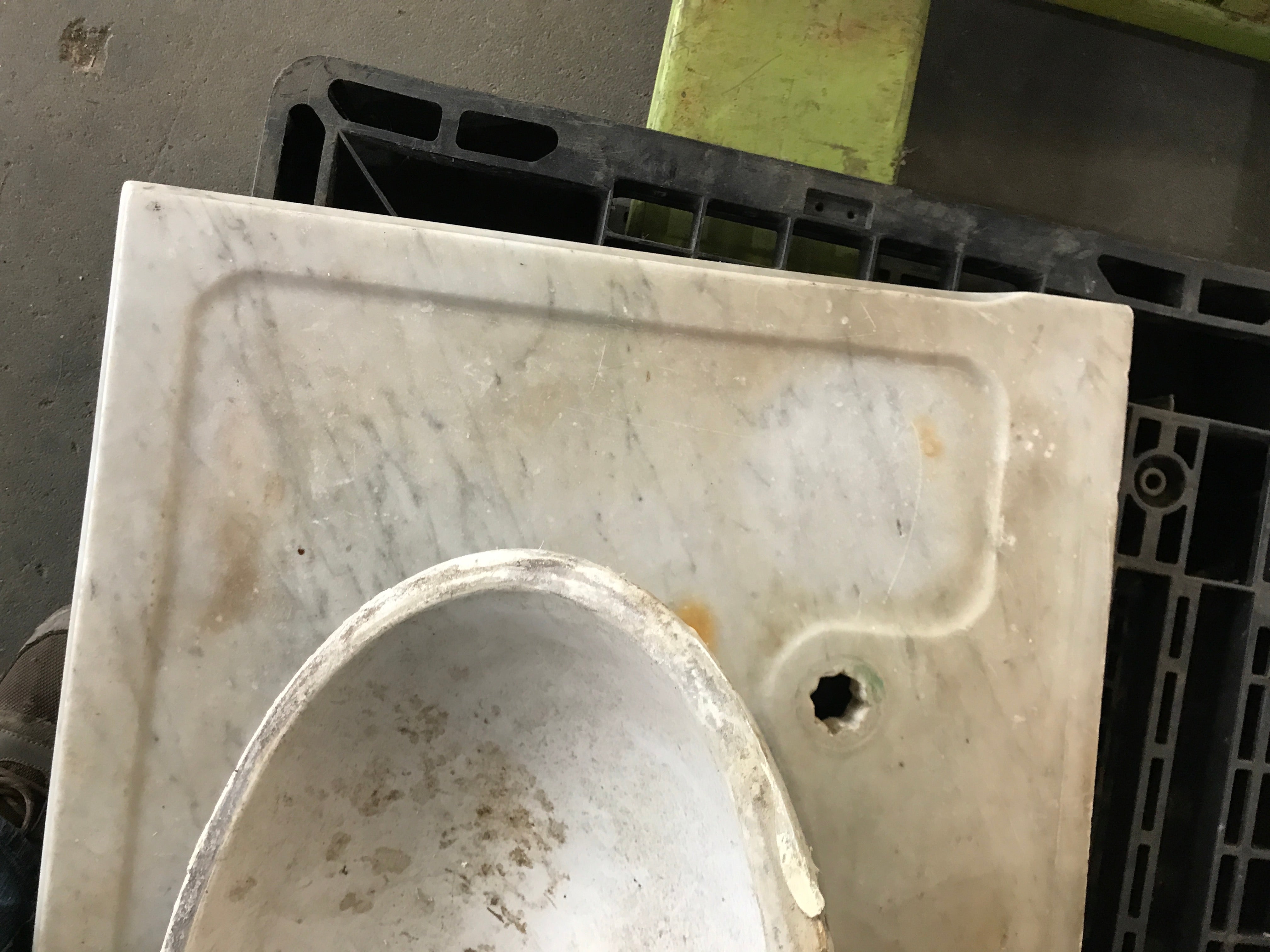 Marble Sink Top with Undermount Sink  32" x 22"