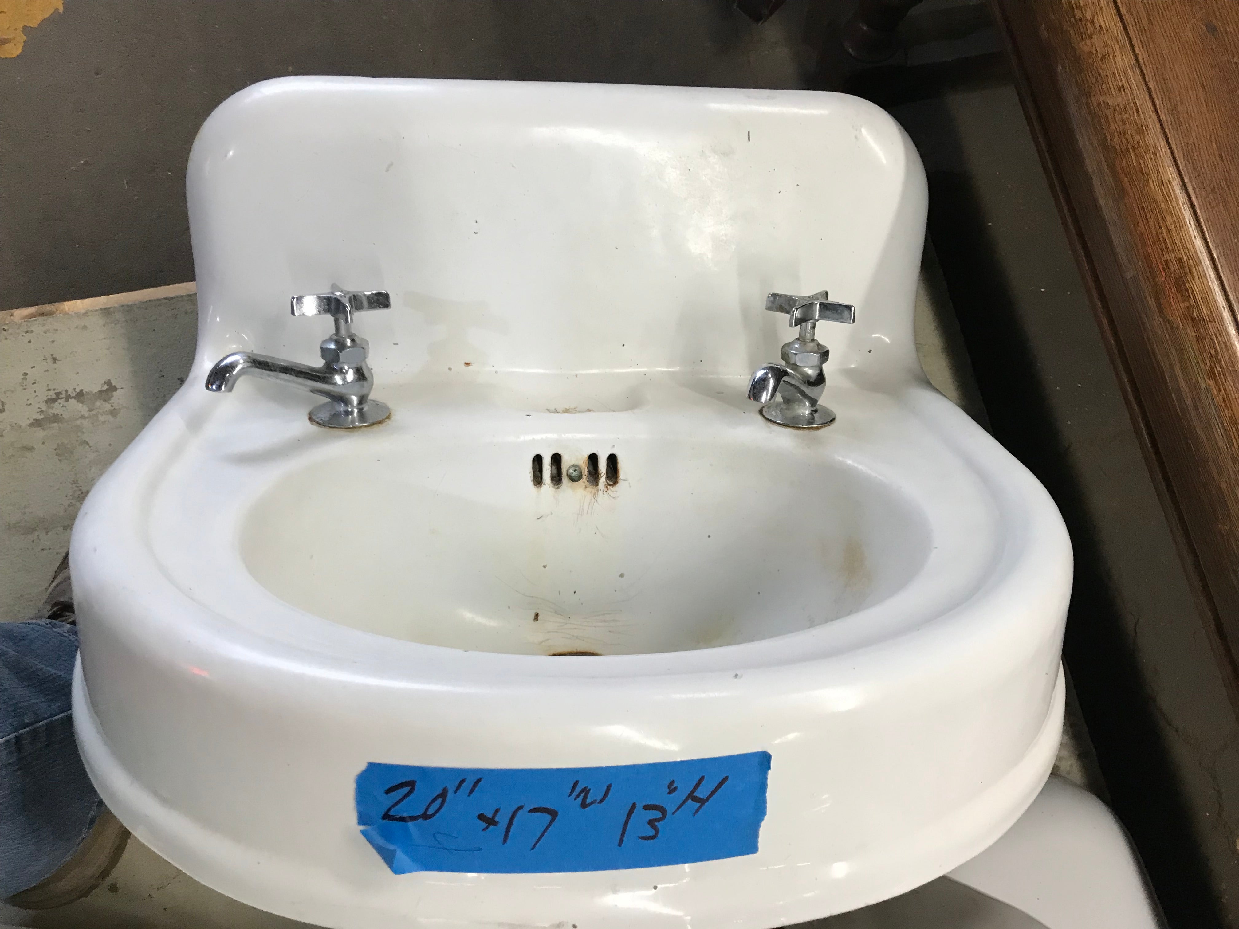 Cast Iron Wall Mount Sink Rounded Front  with Backsplash