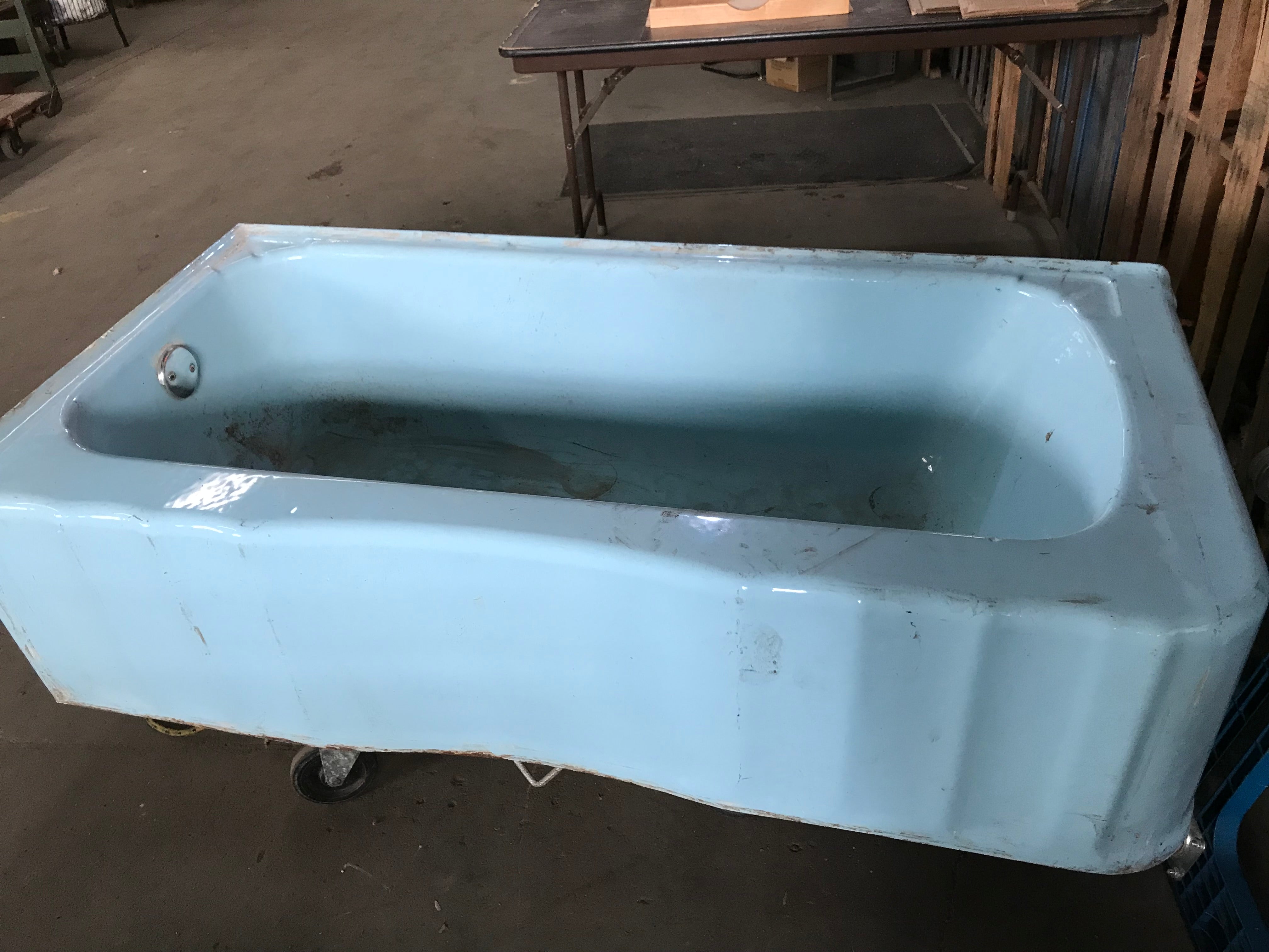Blue Cast Iron Bath Tub Alcove 60'