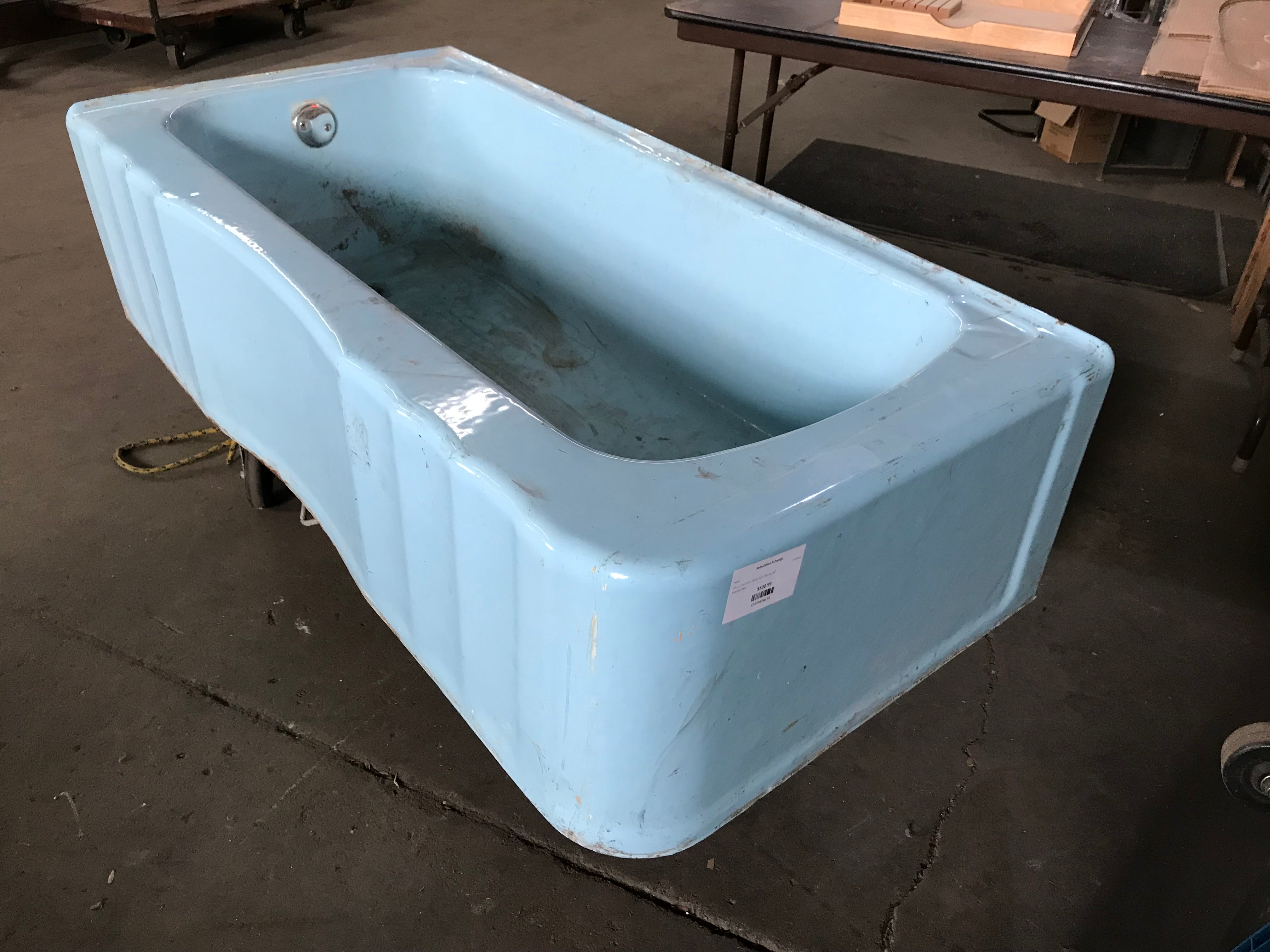 Blue Cast Iron Bath Tub Alcove 60'