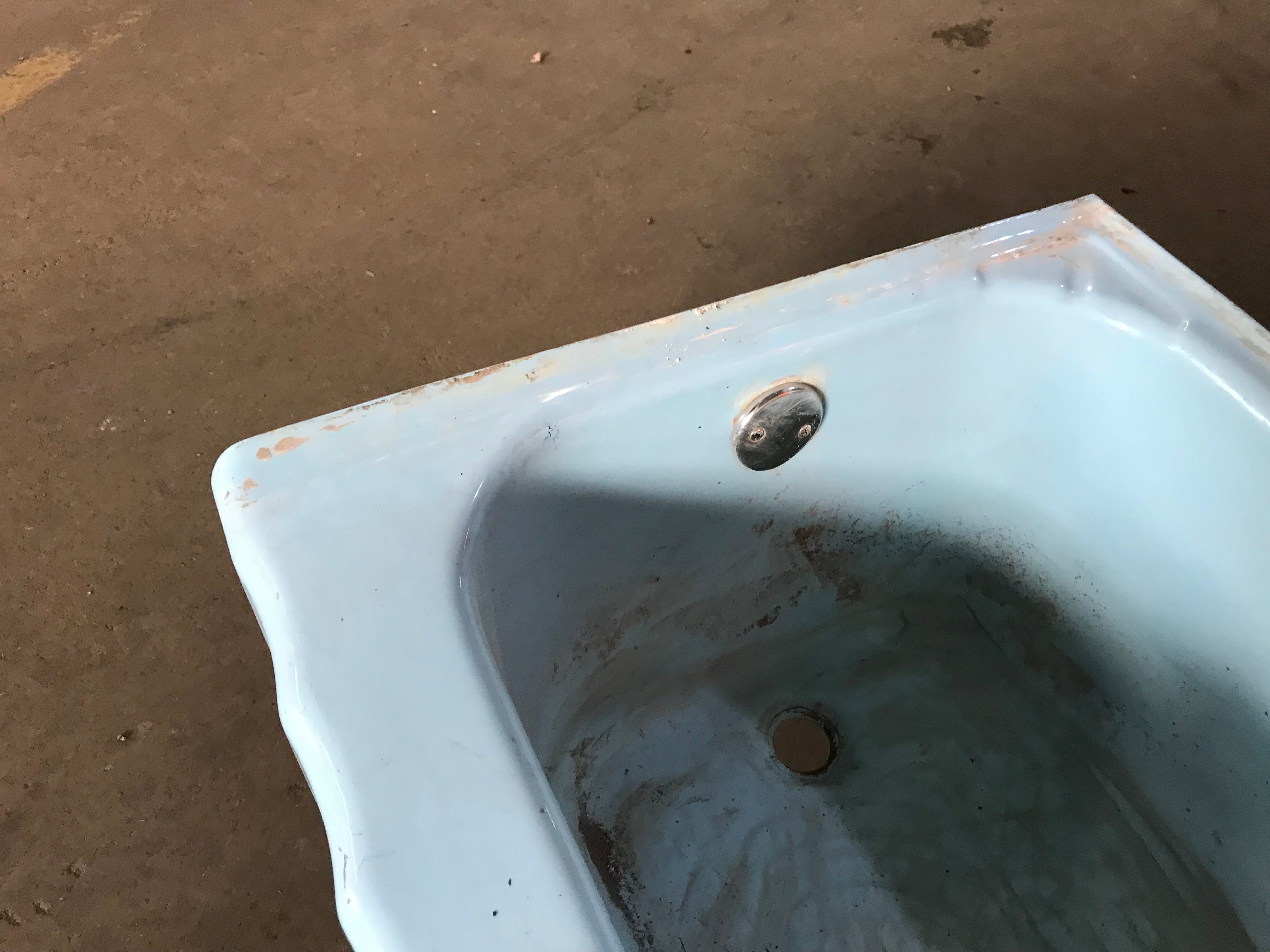 Blue Cast Iron Bath Tub Alcove 60'