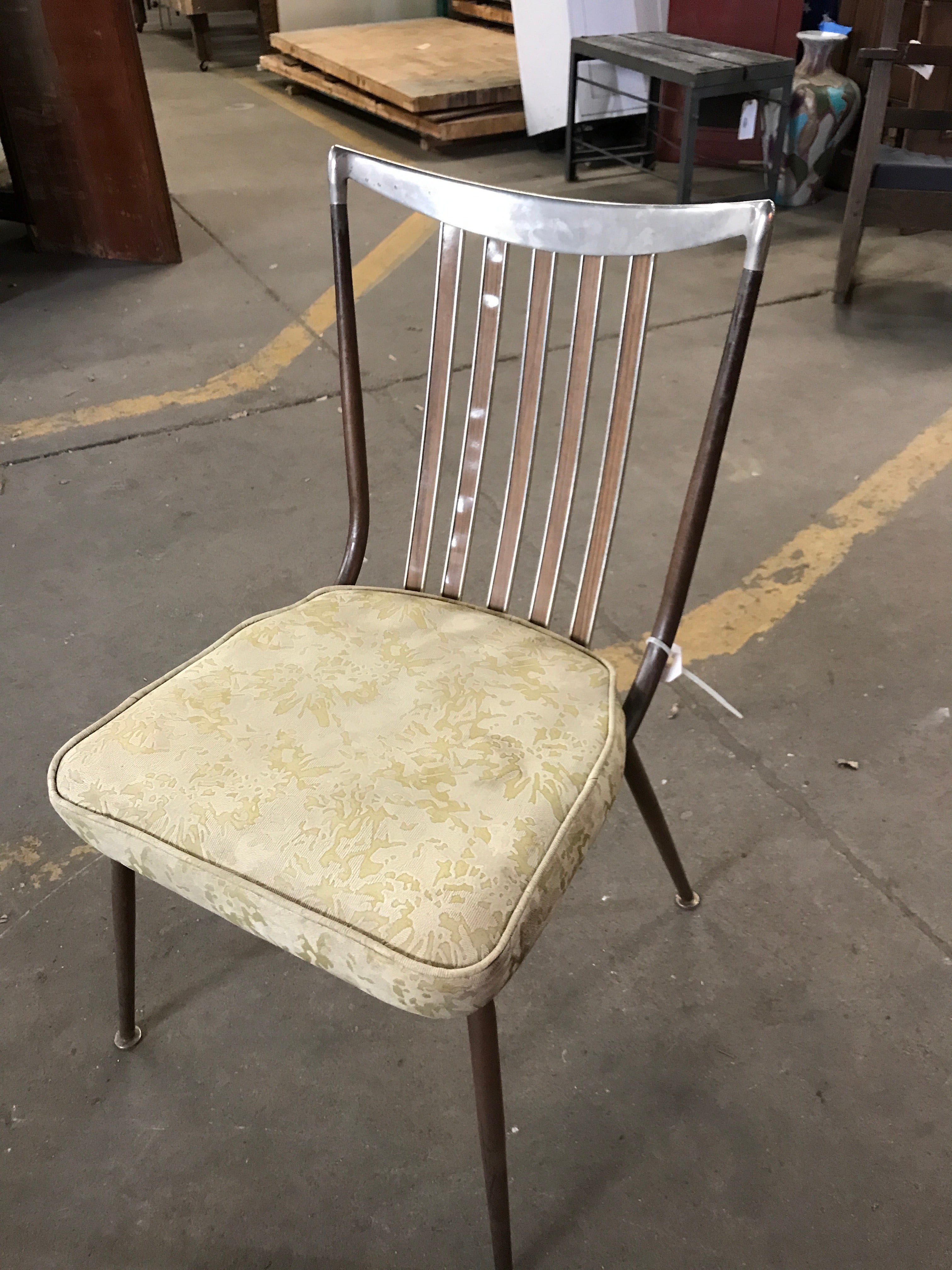Daystron Dining Chair - Metal & Vinyl Details