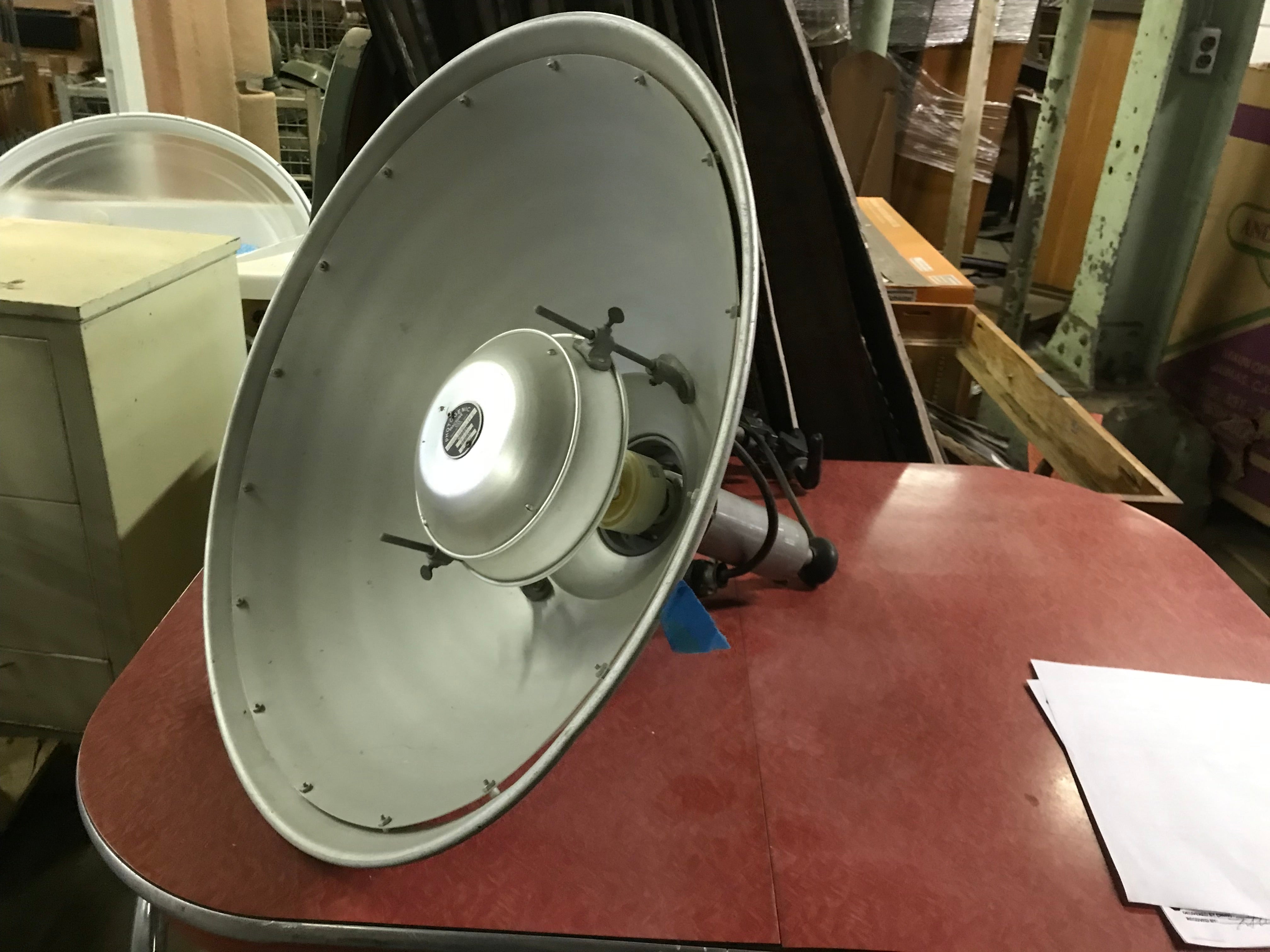 Vintage Photography Light 23"
