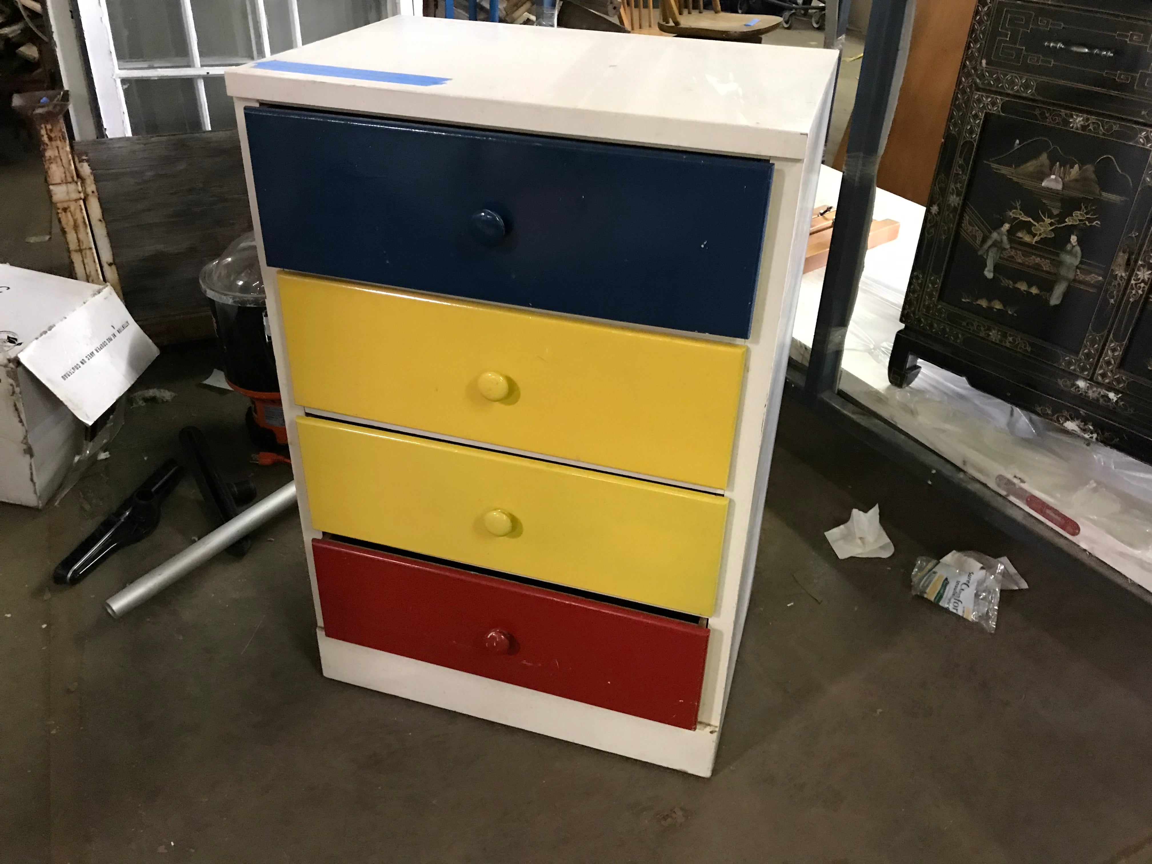 Small Wood Dresser 4-Drawers