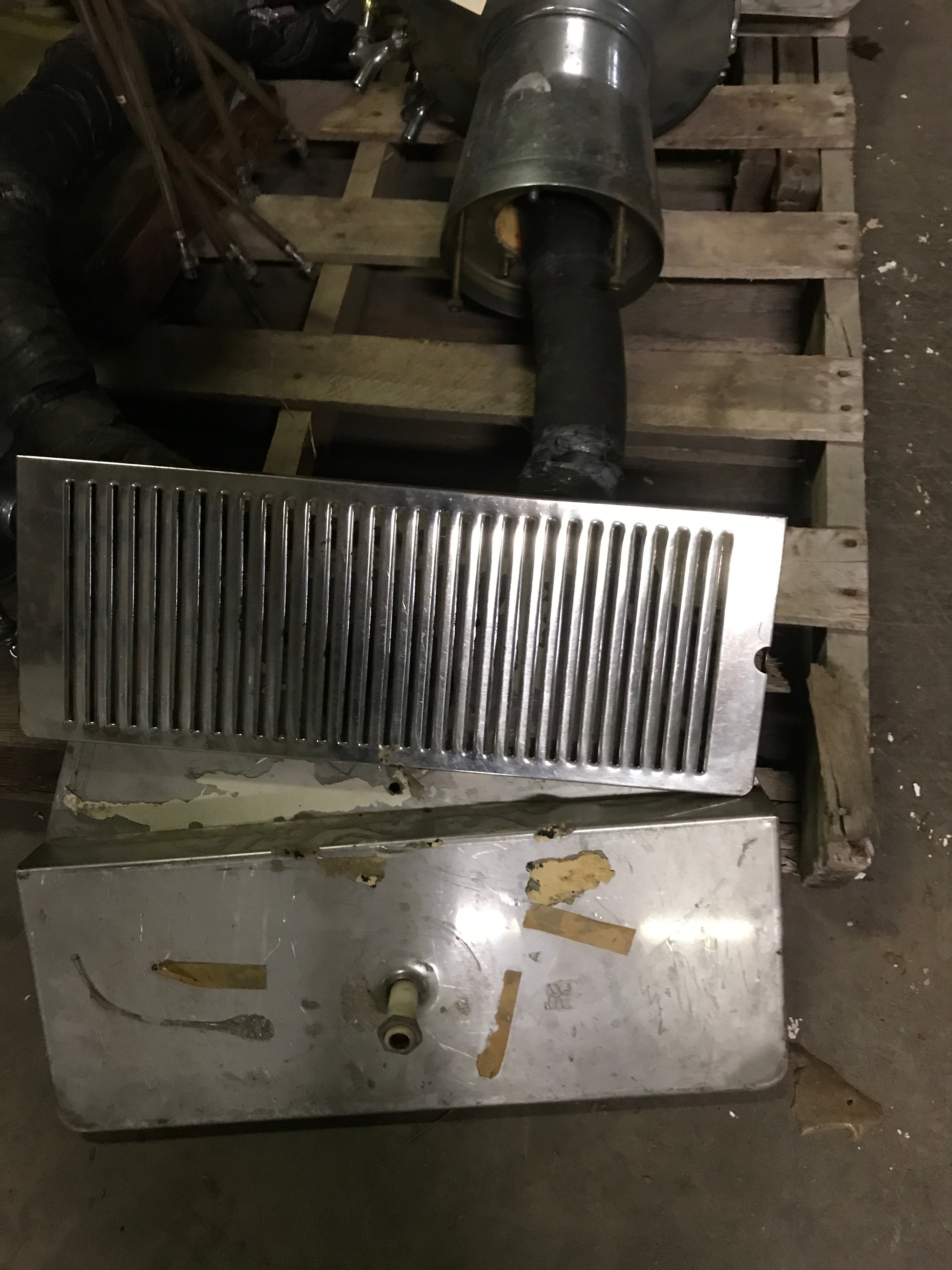 Stainless Steel  Beer Tap w 6 Dispenser Heads