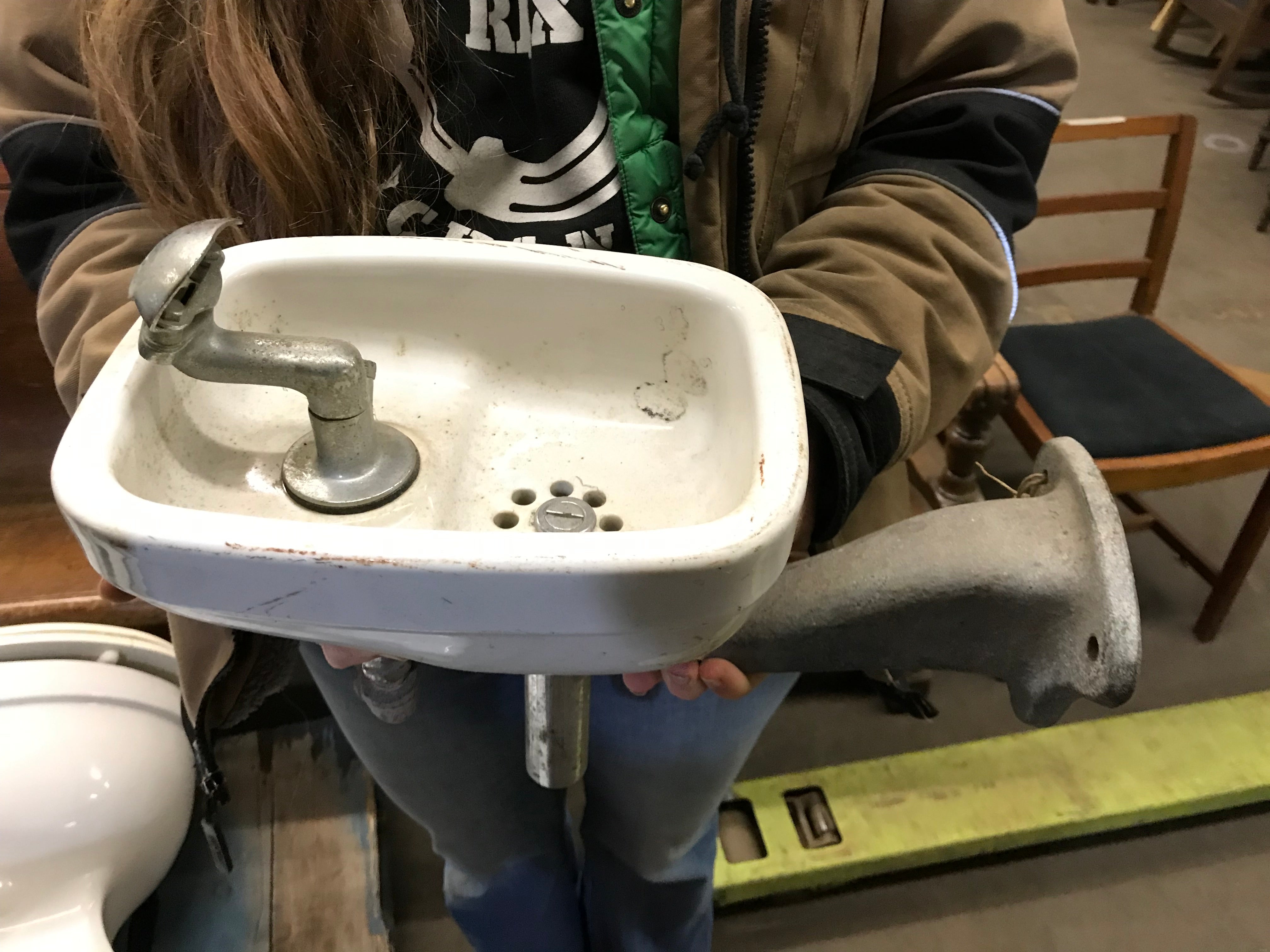 Water Fountain- Small Wall Mount Porcelain with Cast Iron Hnager