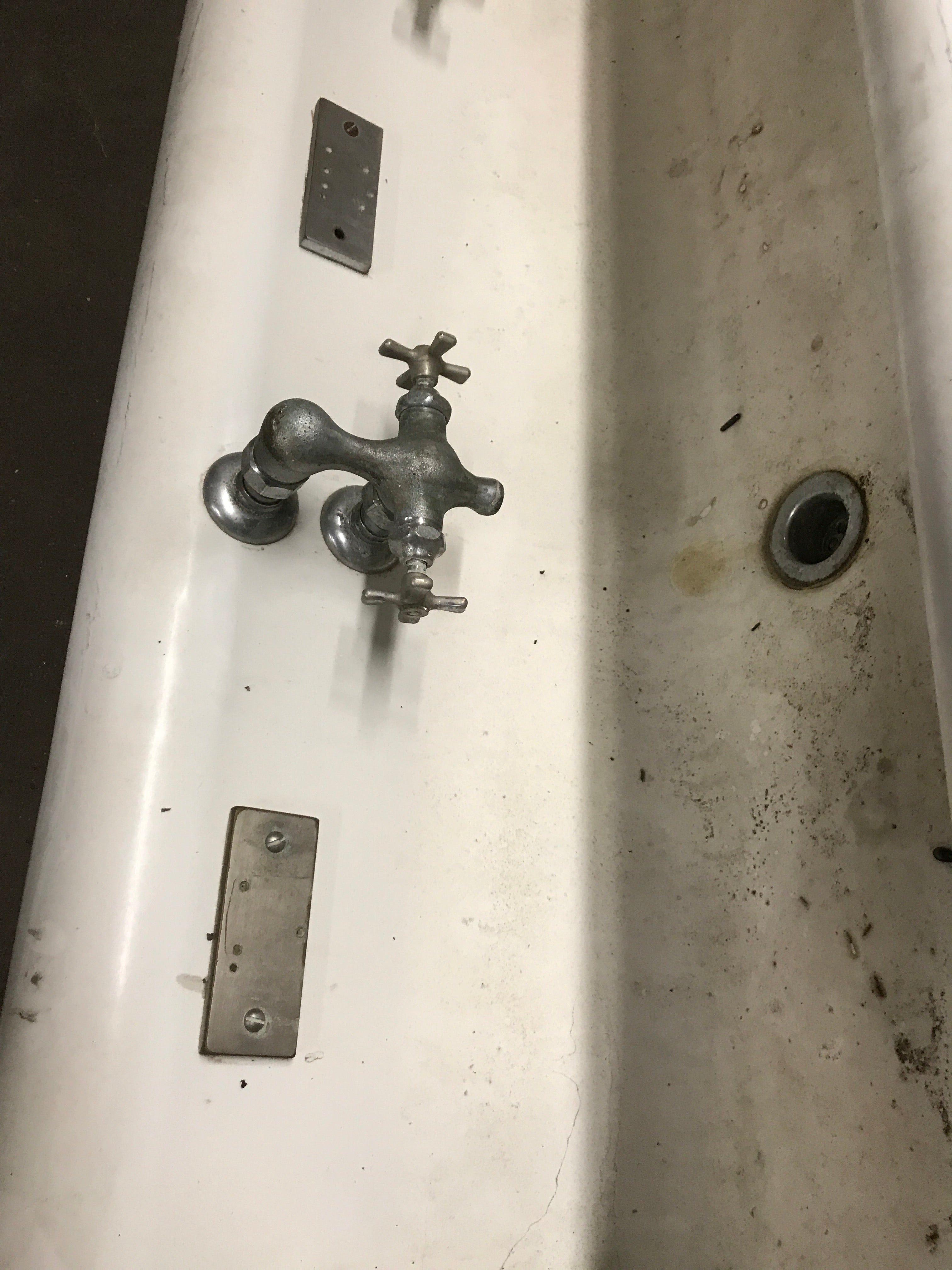 Cast Iron Trough Sink 60"