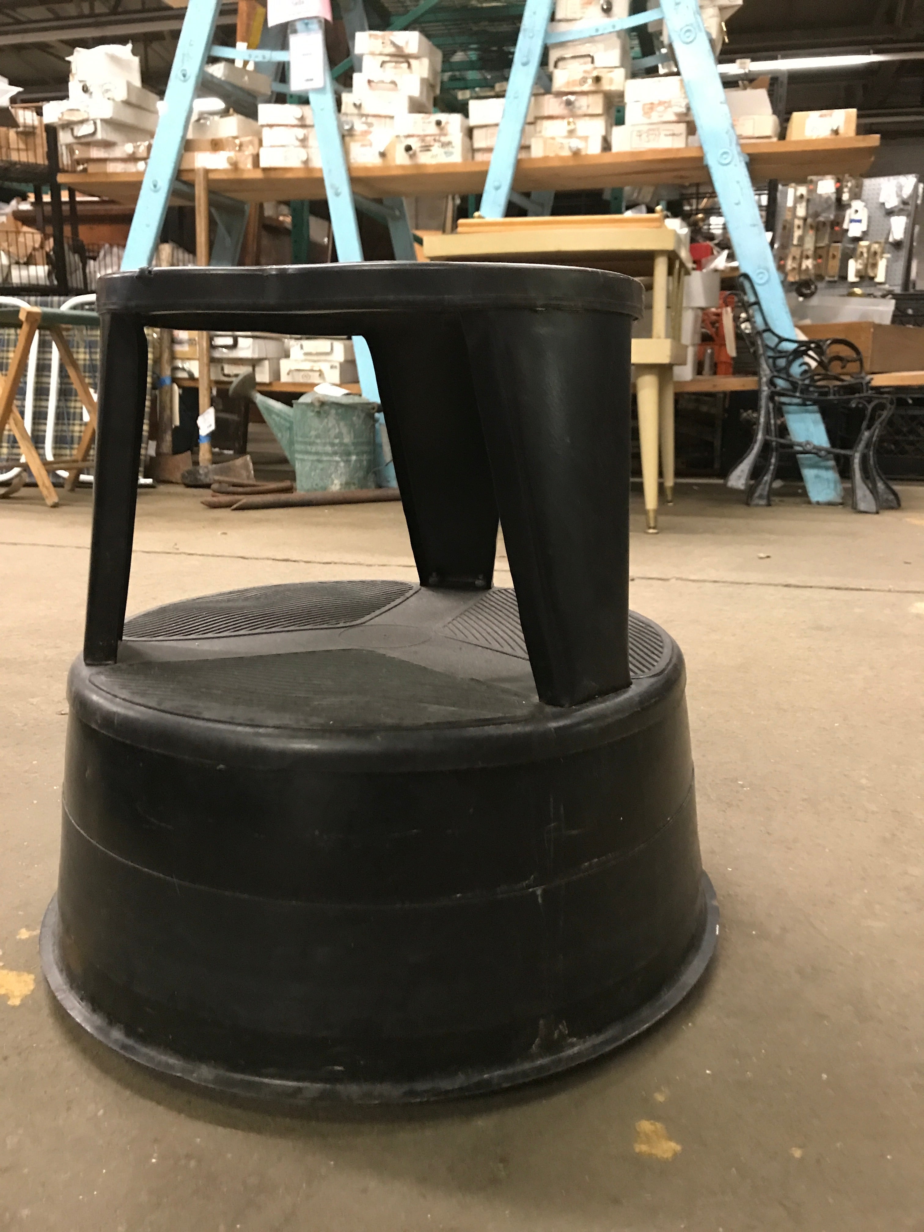 Kik Step Stool